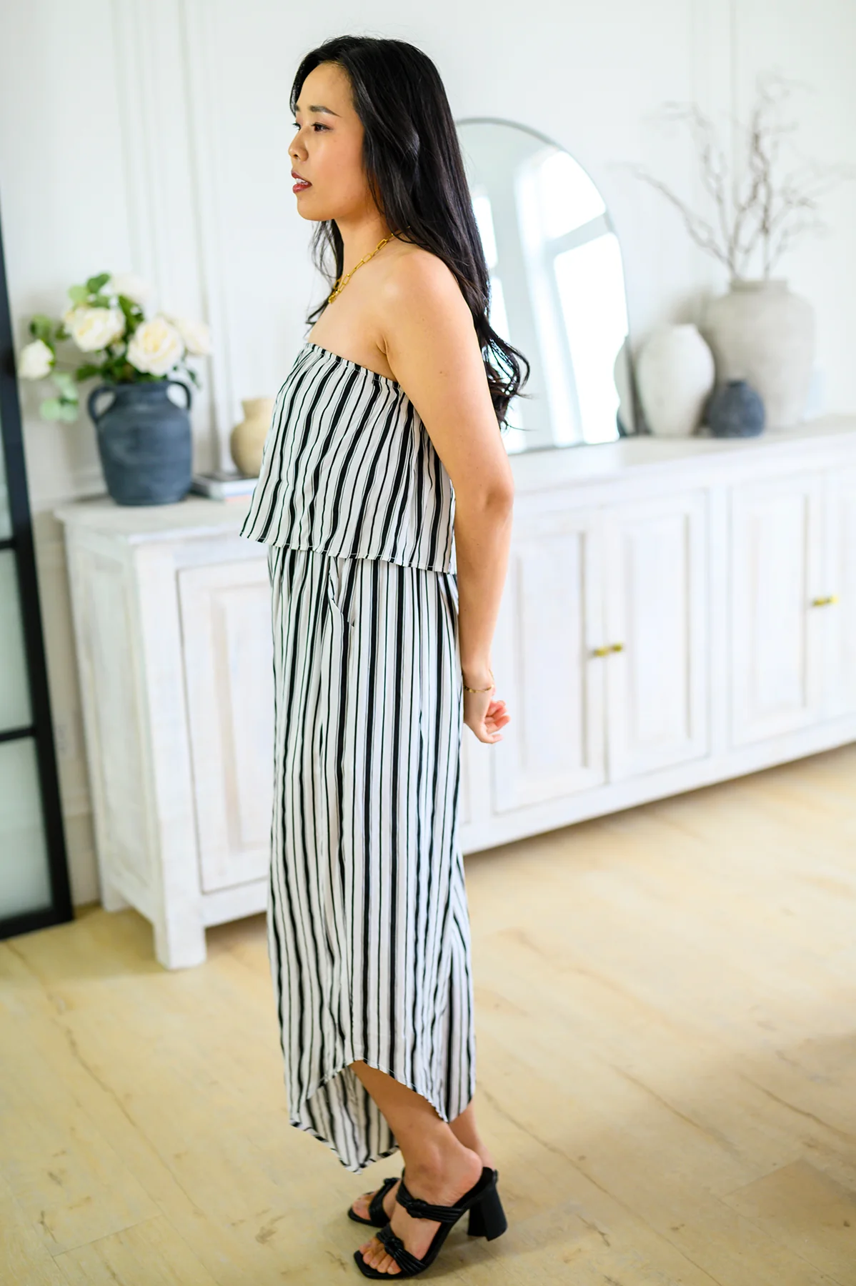 Modern Stripes Sleeveless Jumpsuit - 4/28/2022 - Image 6