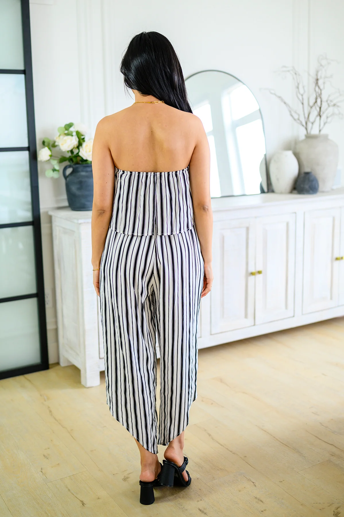 Modern Stripes Sleeveless Jumpsuit - 4/28/2022 - Image 7