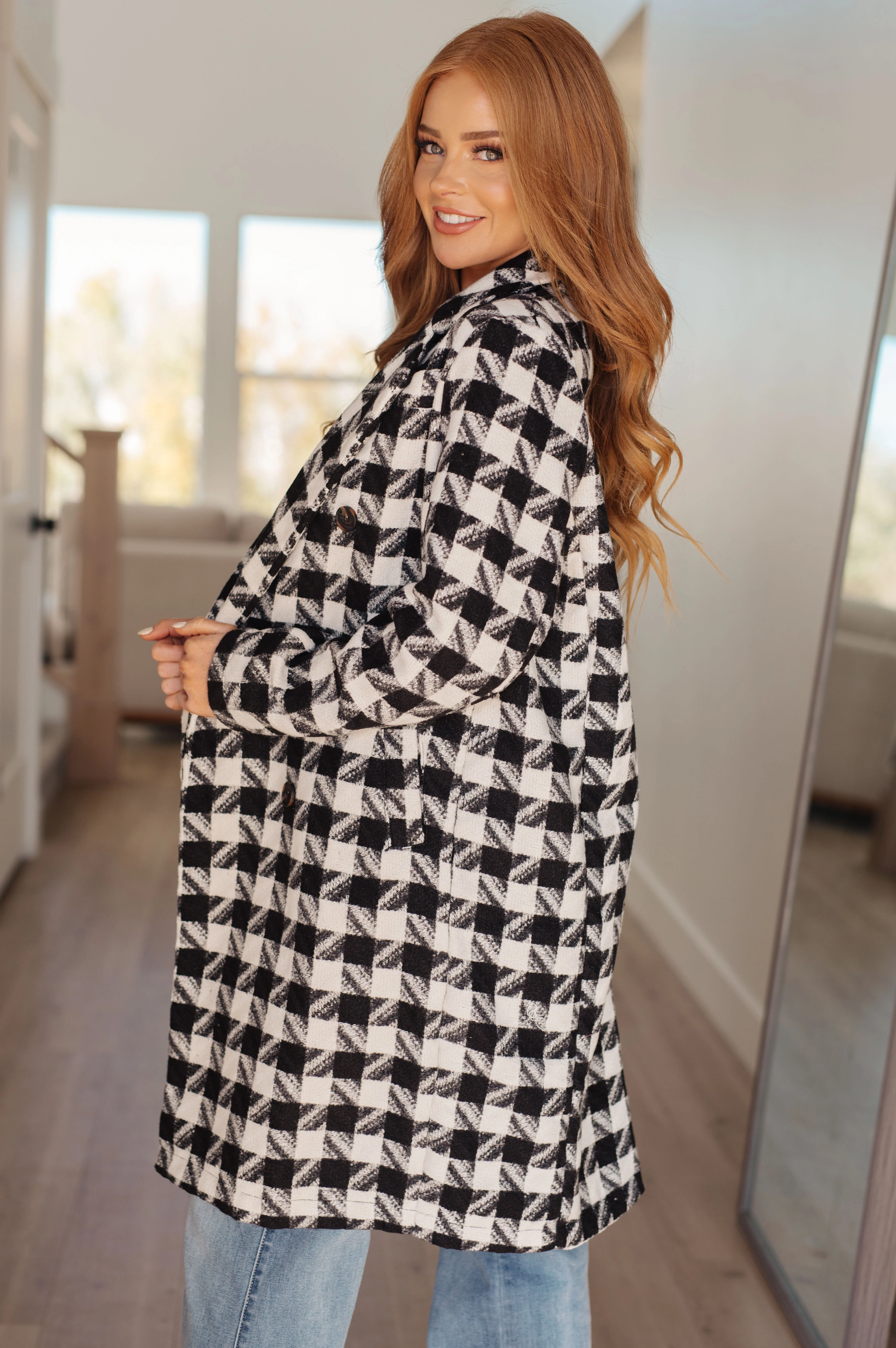 Monochromatic Moment Houndstooth Coat - 12/1/2023 - Image 4