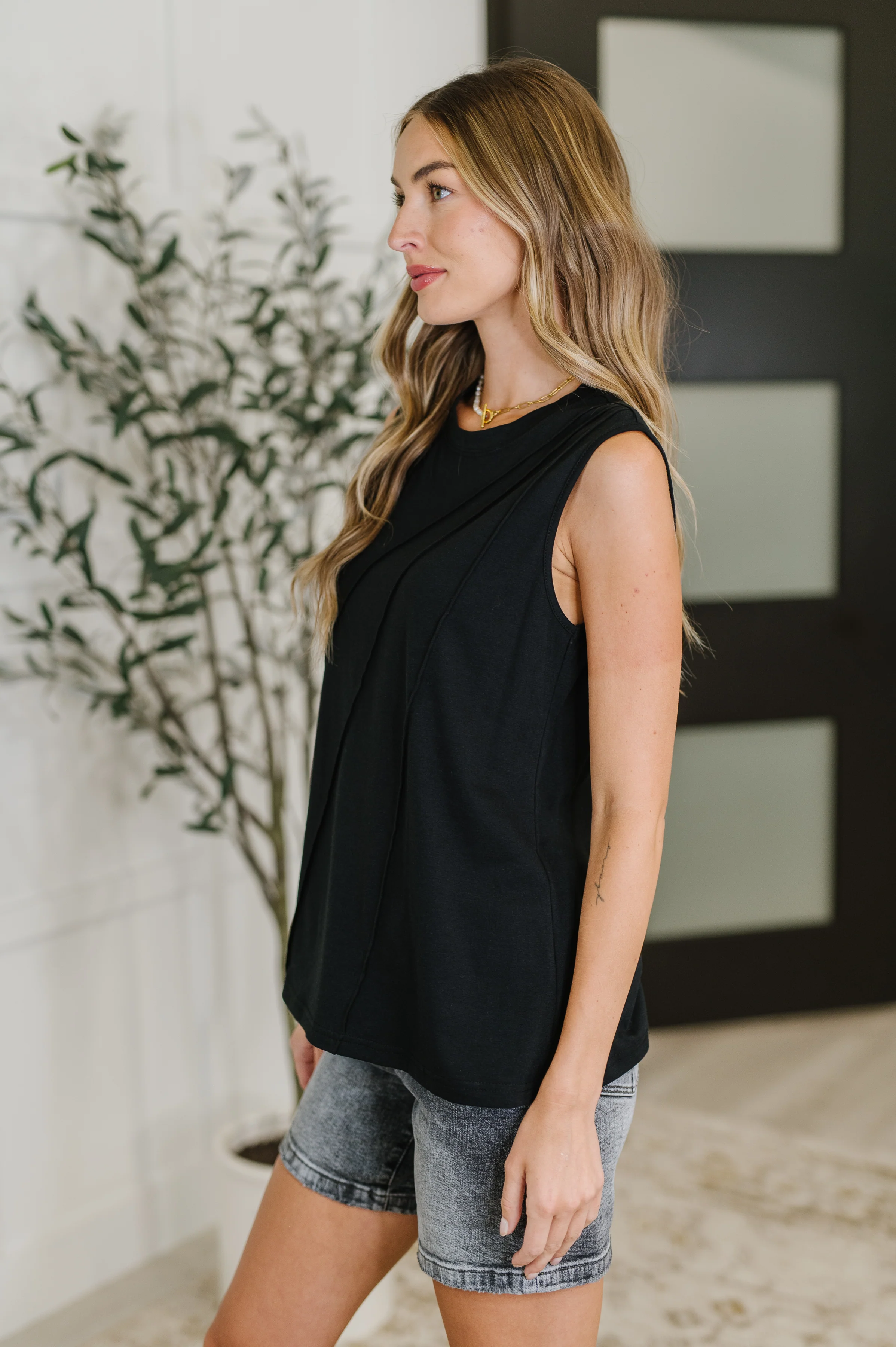 New Normal Pleat Detail Sleeveless Top in Black - 6/23/2025 - Image 4