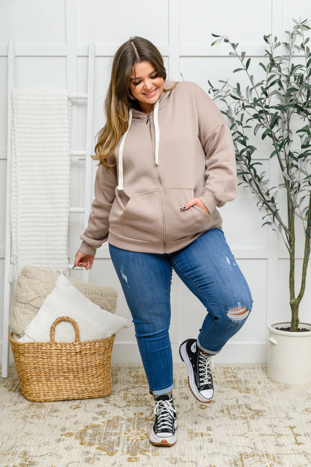 Nikki Mid-Rise Destroyed Boyfriend Jeggings - 7/21/2022 - Image 4