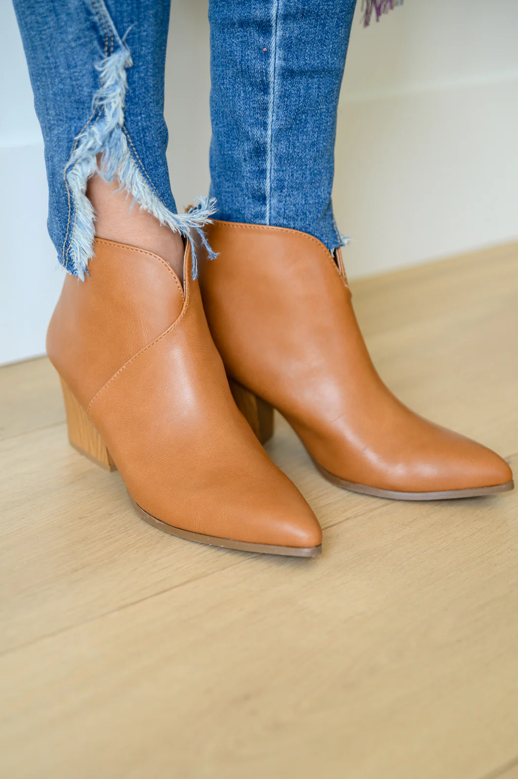 No Doubt Notched Ankle Boots In Brown - 10/4/2022 - Image 4