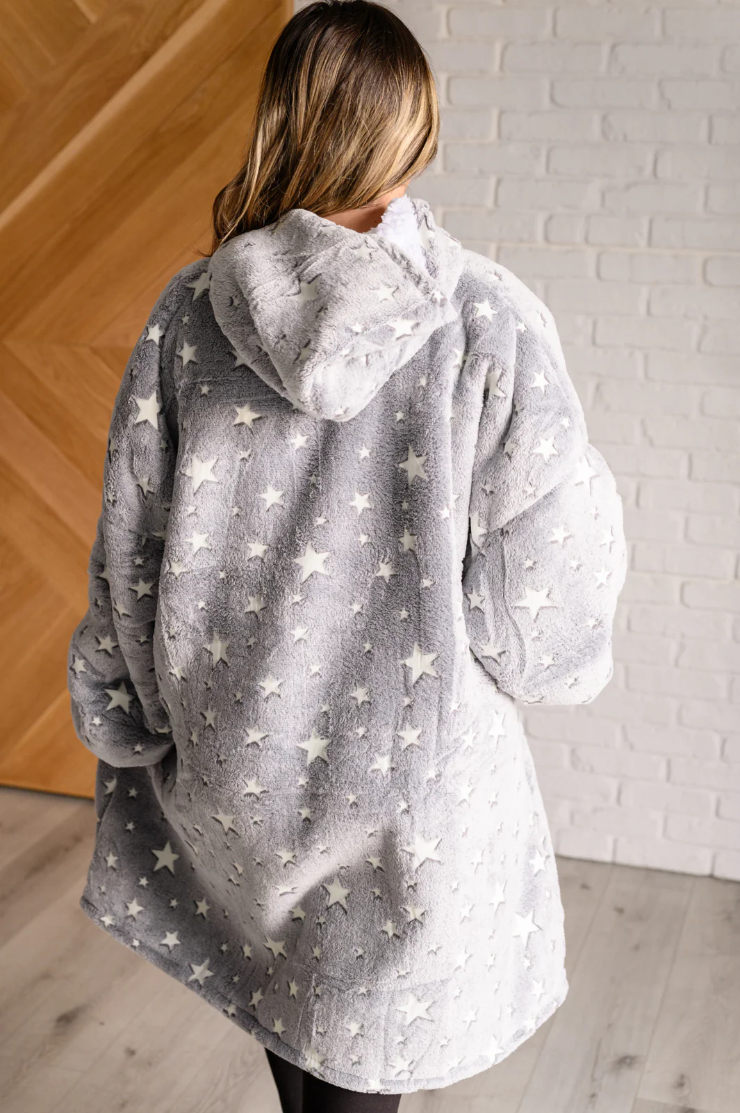 Oversized Blanket Hoodie in Grey Stars - 12/6/2024 - Image 5