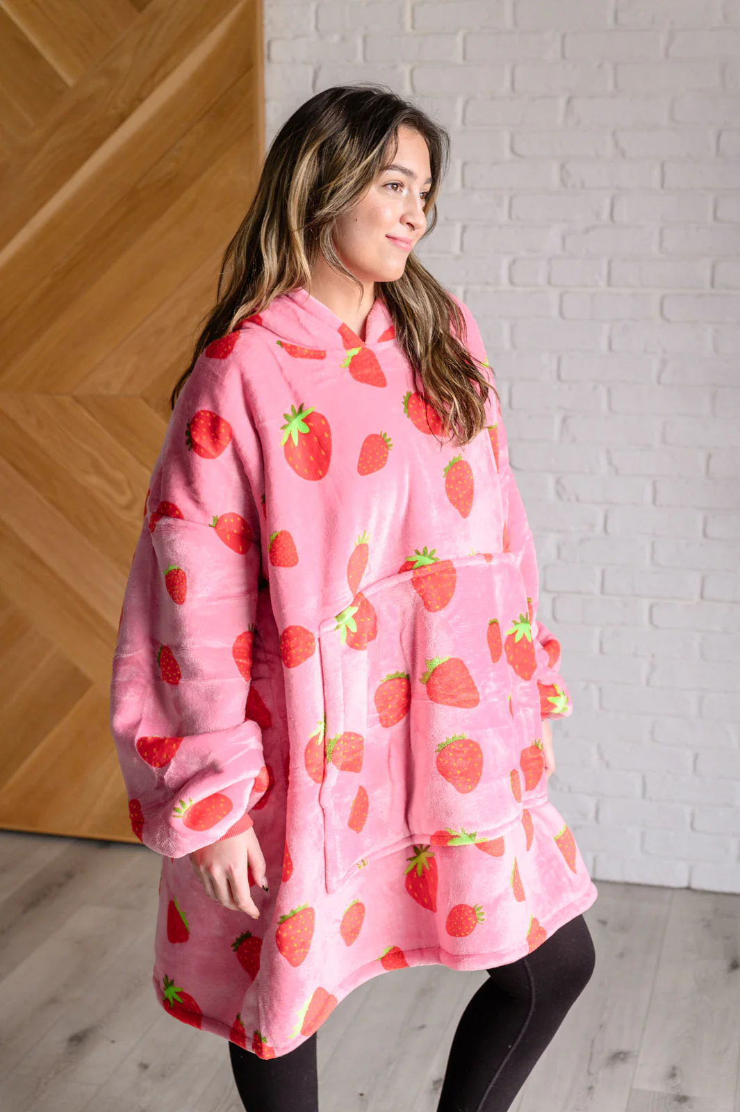 Oversized Blanket Hoodie in Strawberry - 12/6/2024 - Image 4