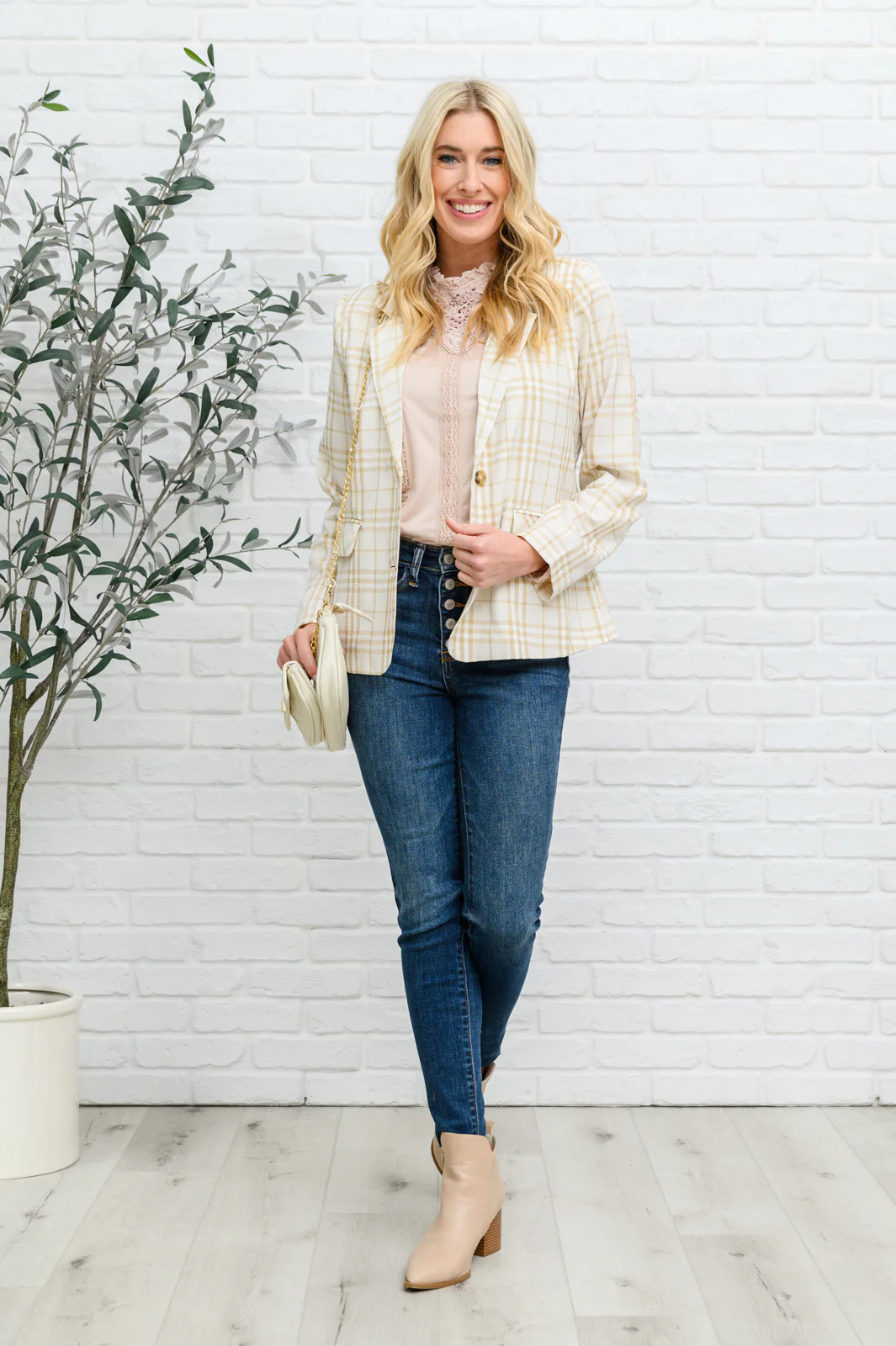 Picture This Top In Blush - 1/6/2022 - Image 7