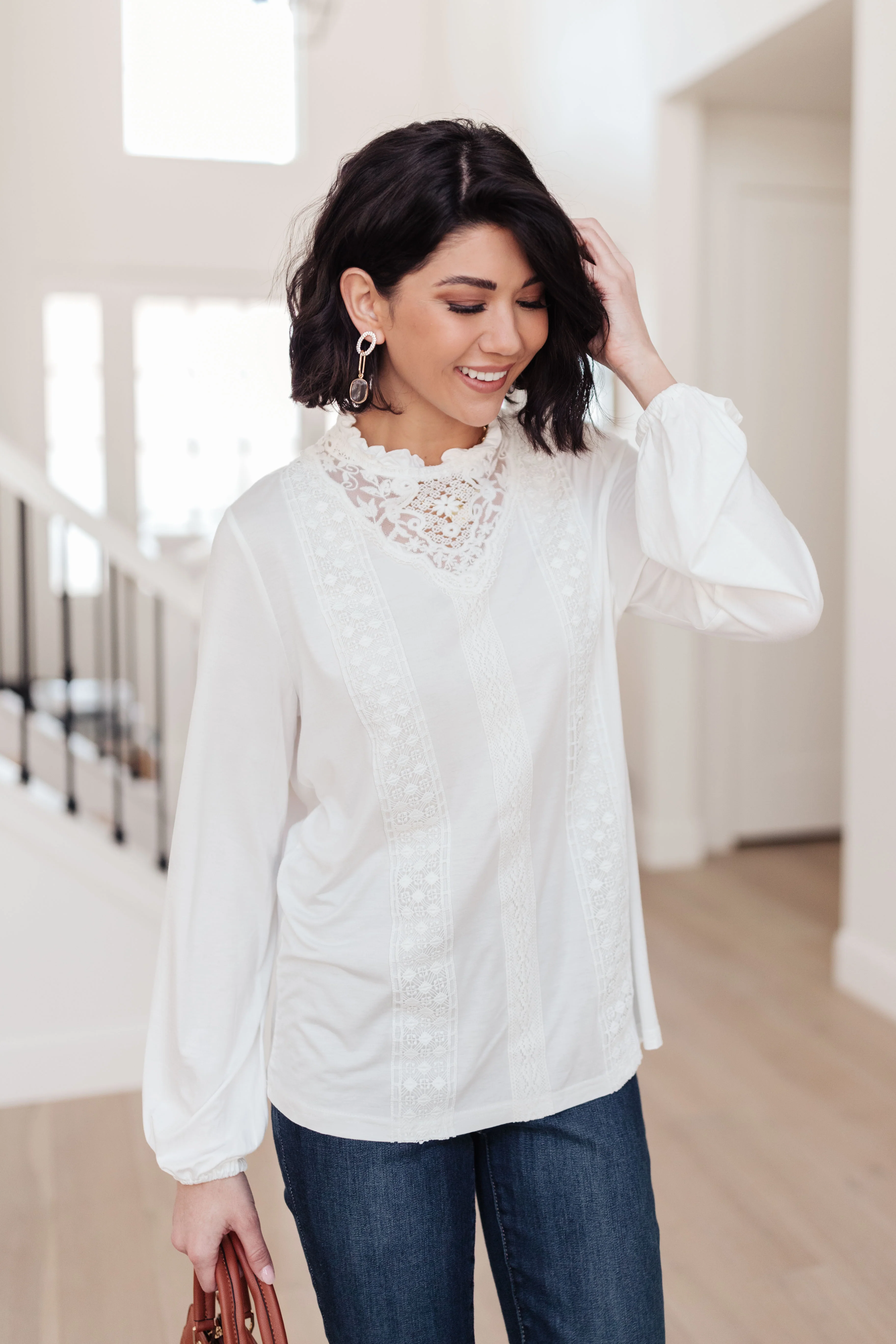 Picture This Top In Off White - 1/6/2022 - Image 13