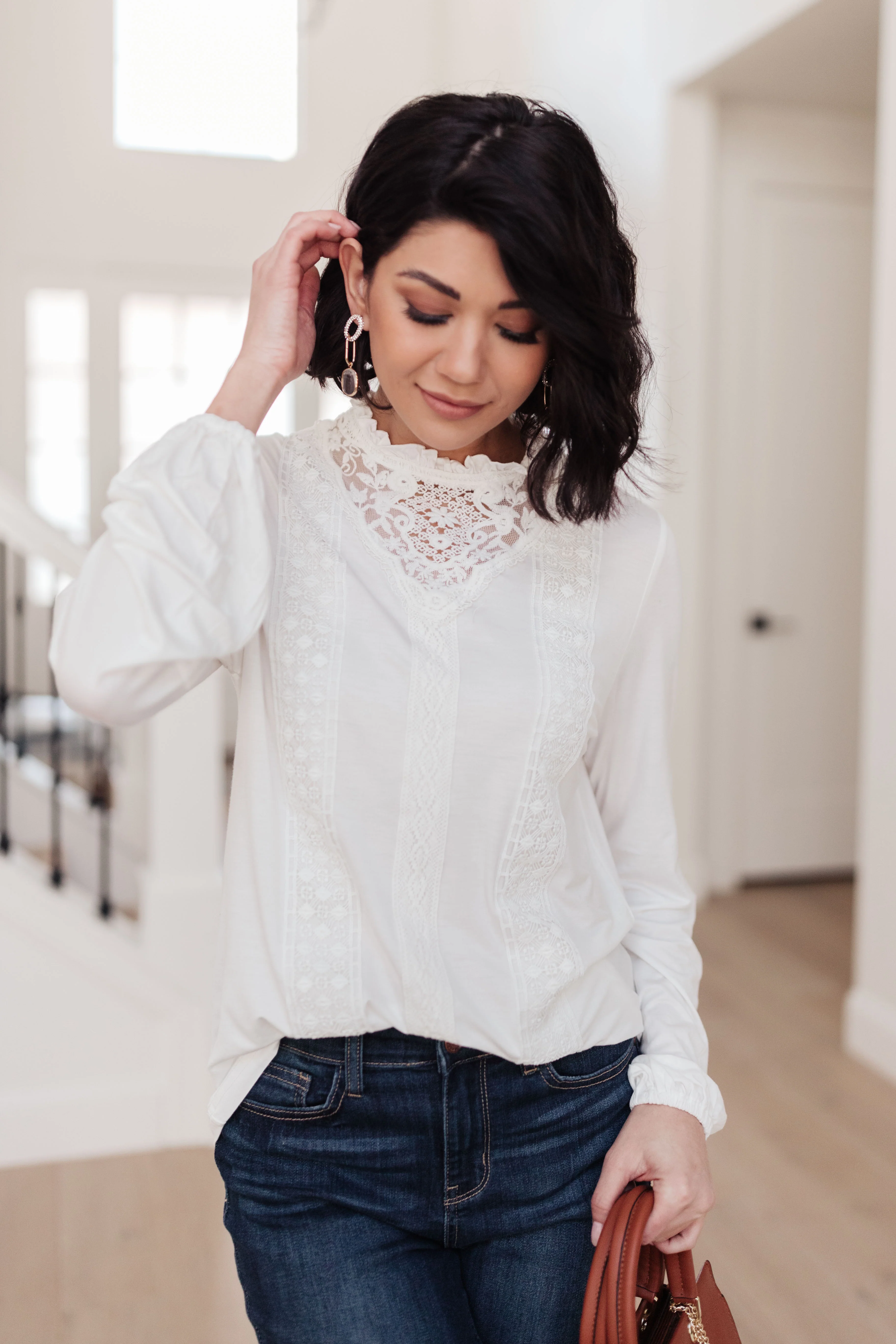 Picture This Top In Off White - 1/6/2022 - Image 14