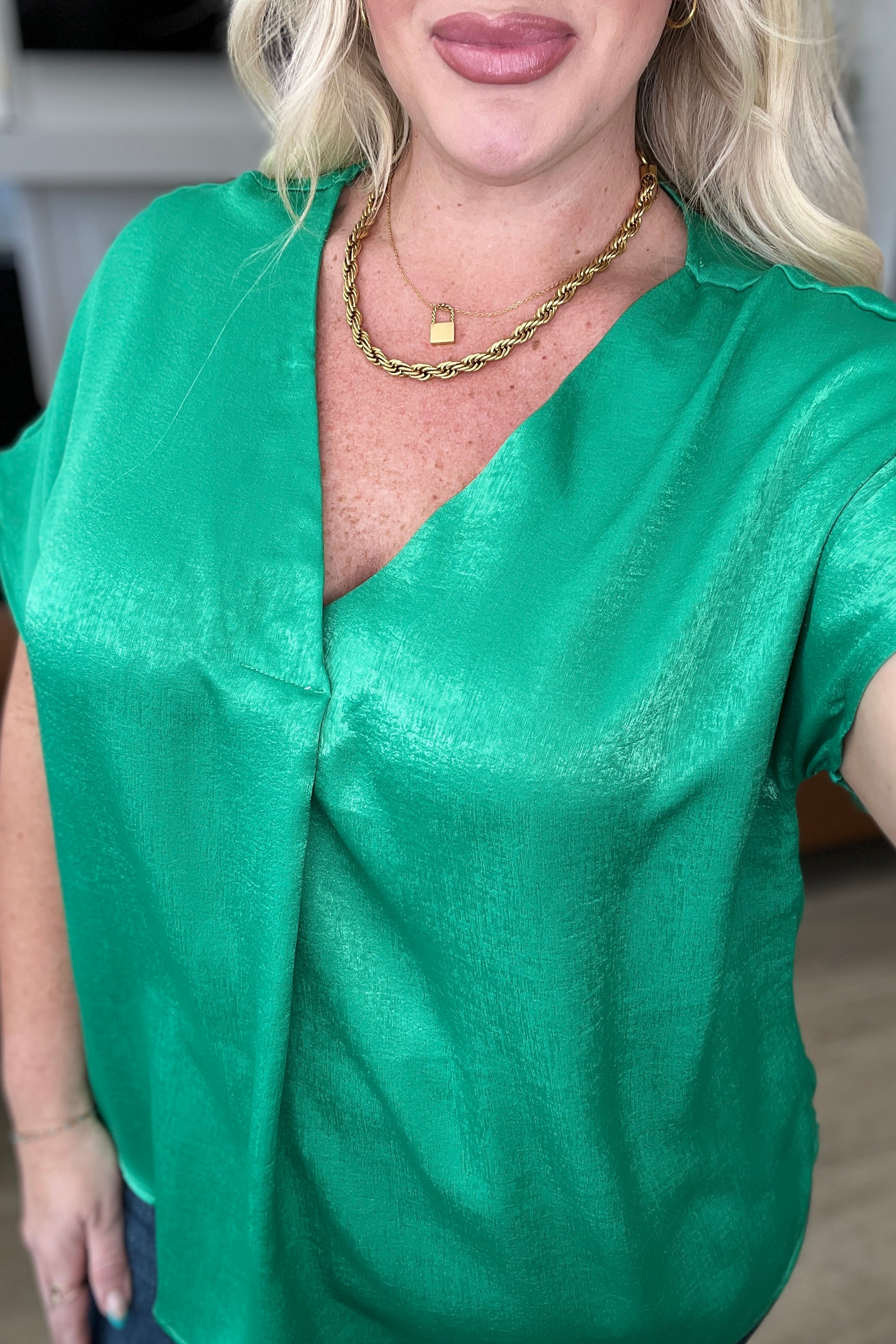 Pleat Front V-Neck Top in Kelly Green - 3/6/2024 - Image 5