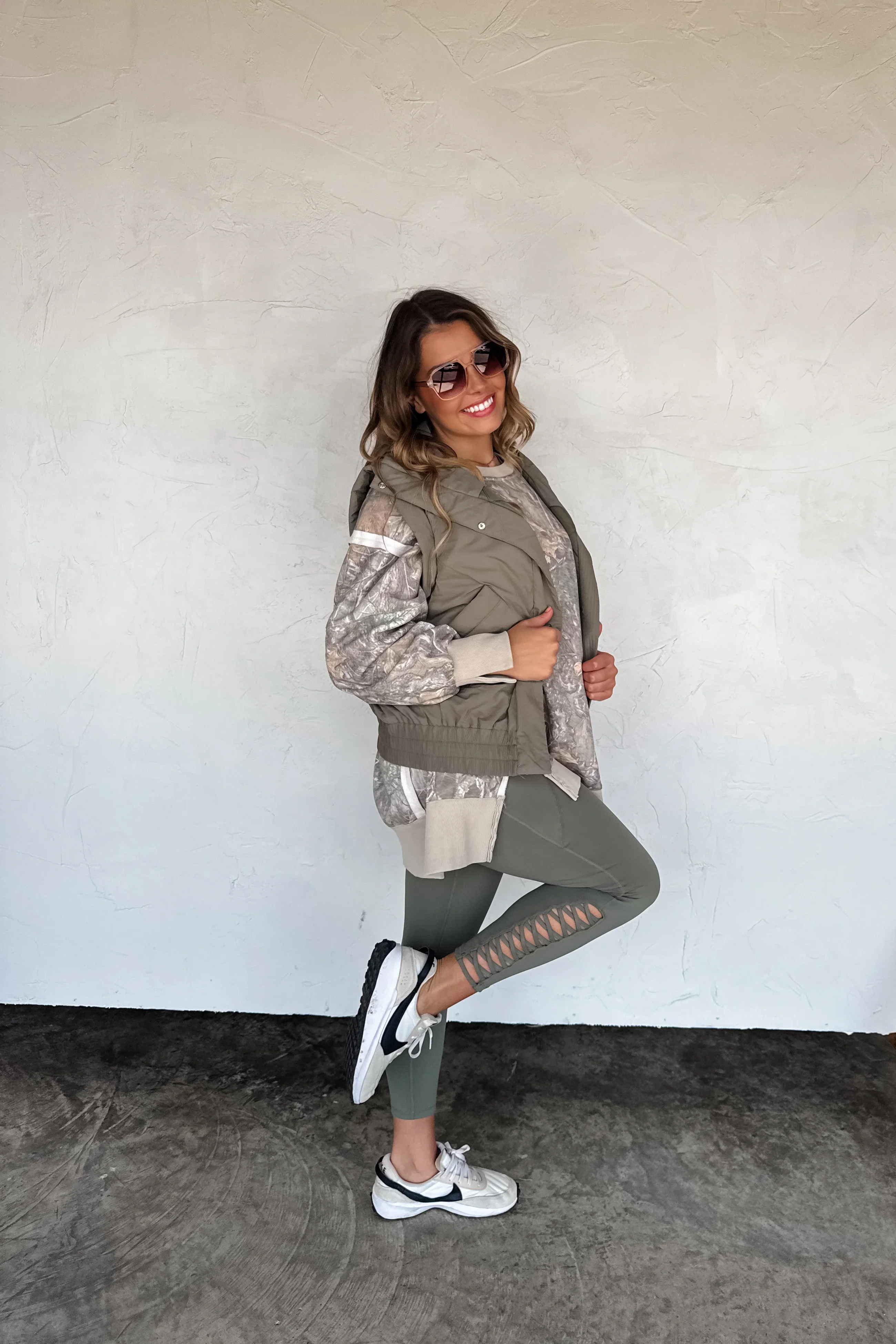 PREORDER: Blakeley Signature Leggings - Image 7