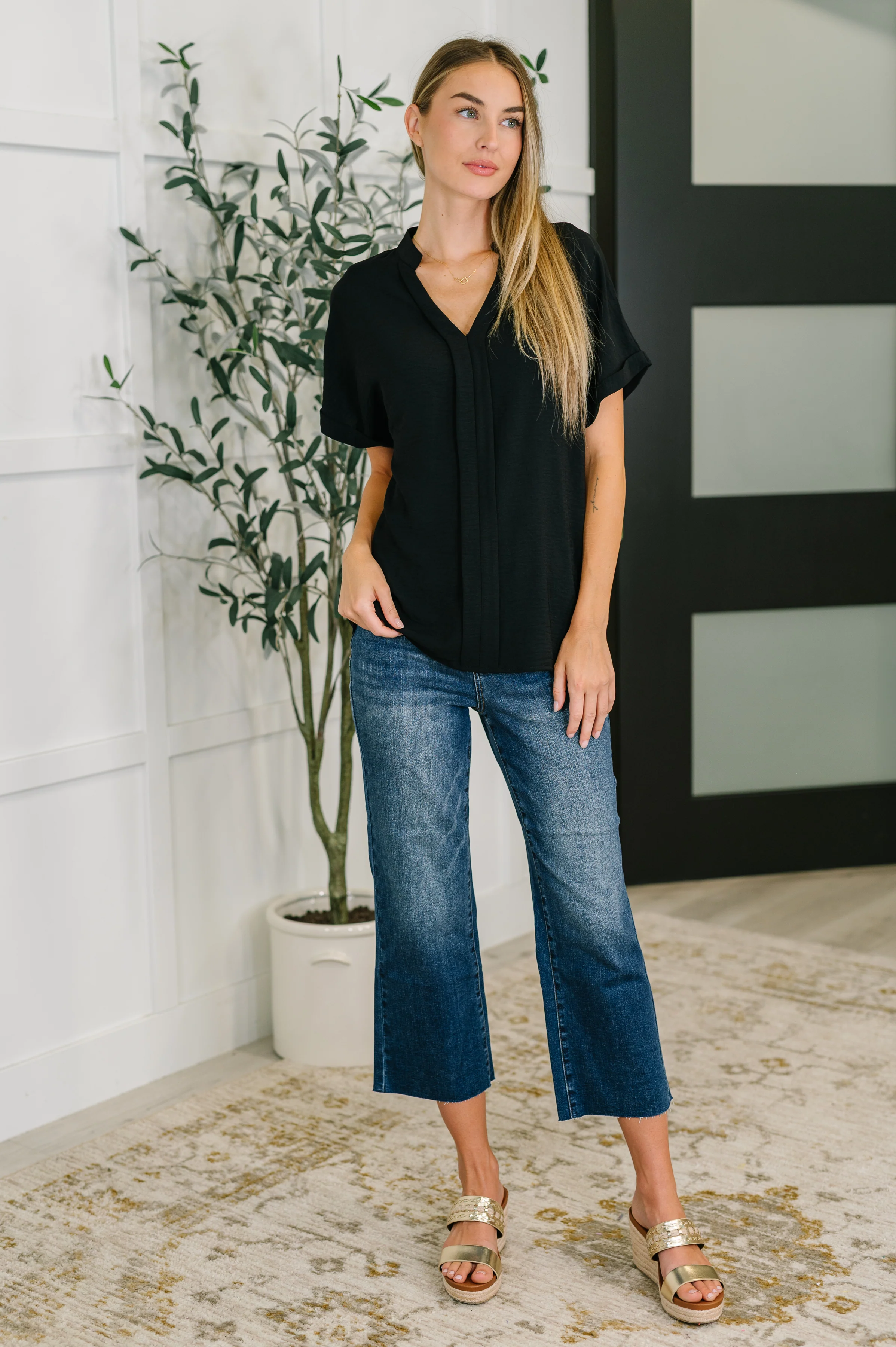 PREORDER: Crinkle Wove V-Neck Blouse in Four Colors - Ships in 4 weeks - Image 7