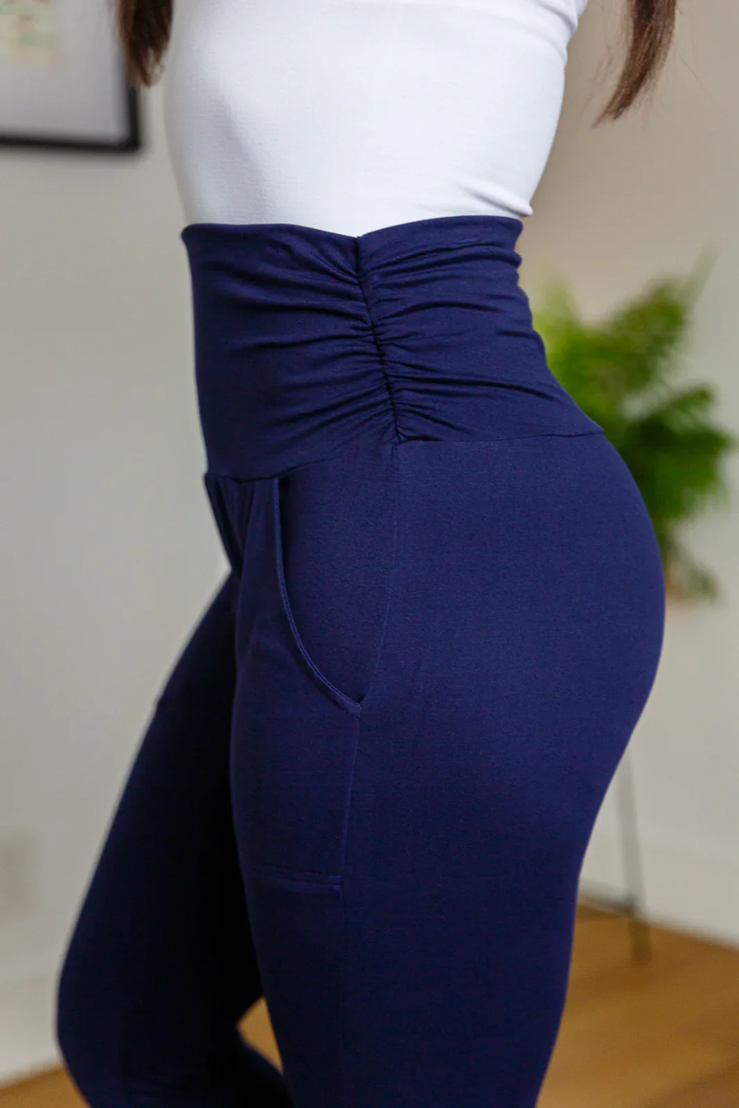 Haley Ruched Waist Leggings - RTS - Image 19