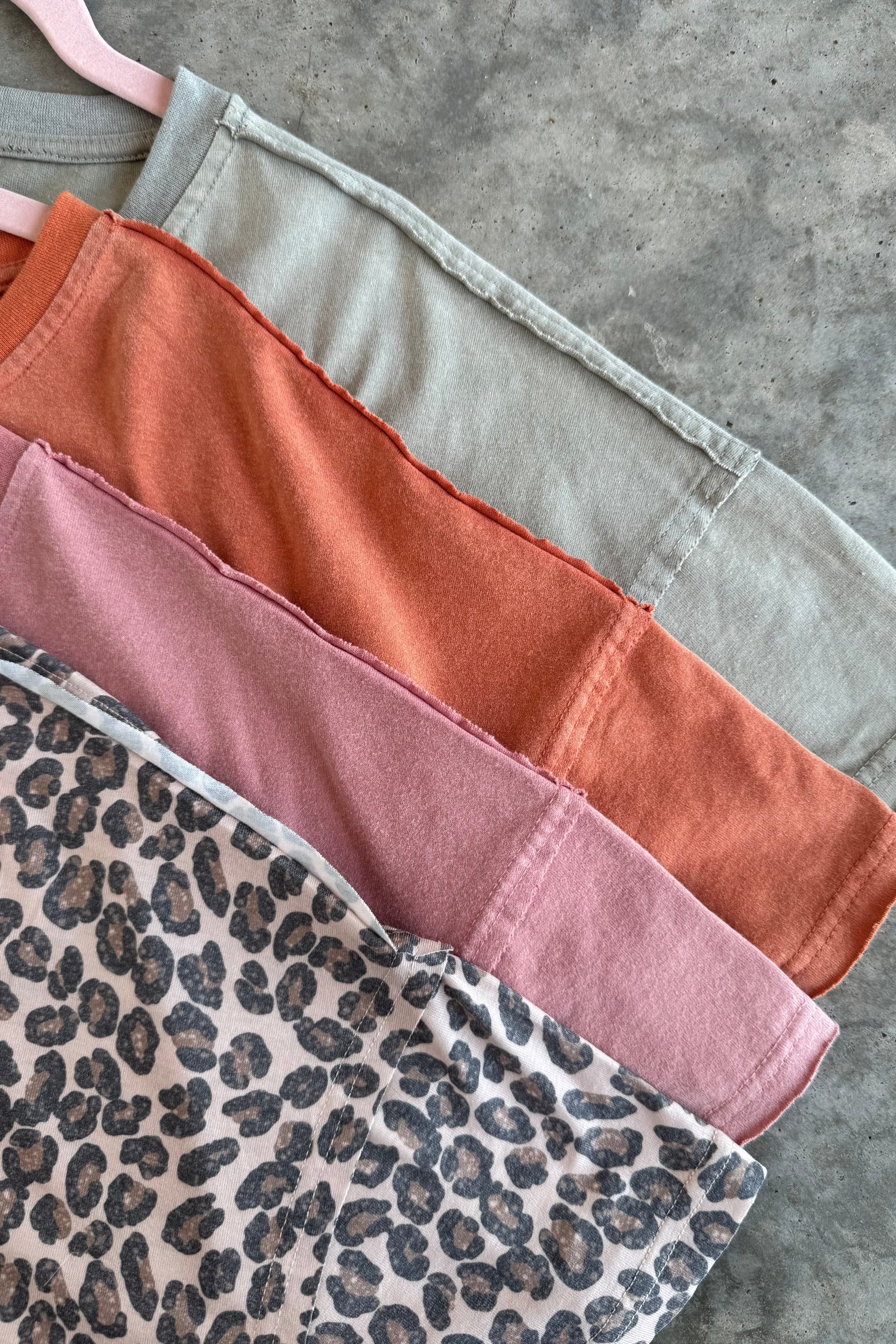 PREORDER: Joey Washed Cotton Boyfriend Tee Fall Colors - Image 2