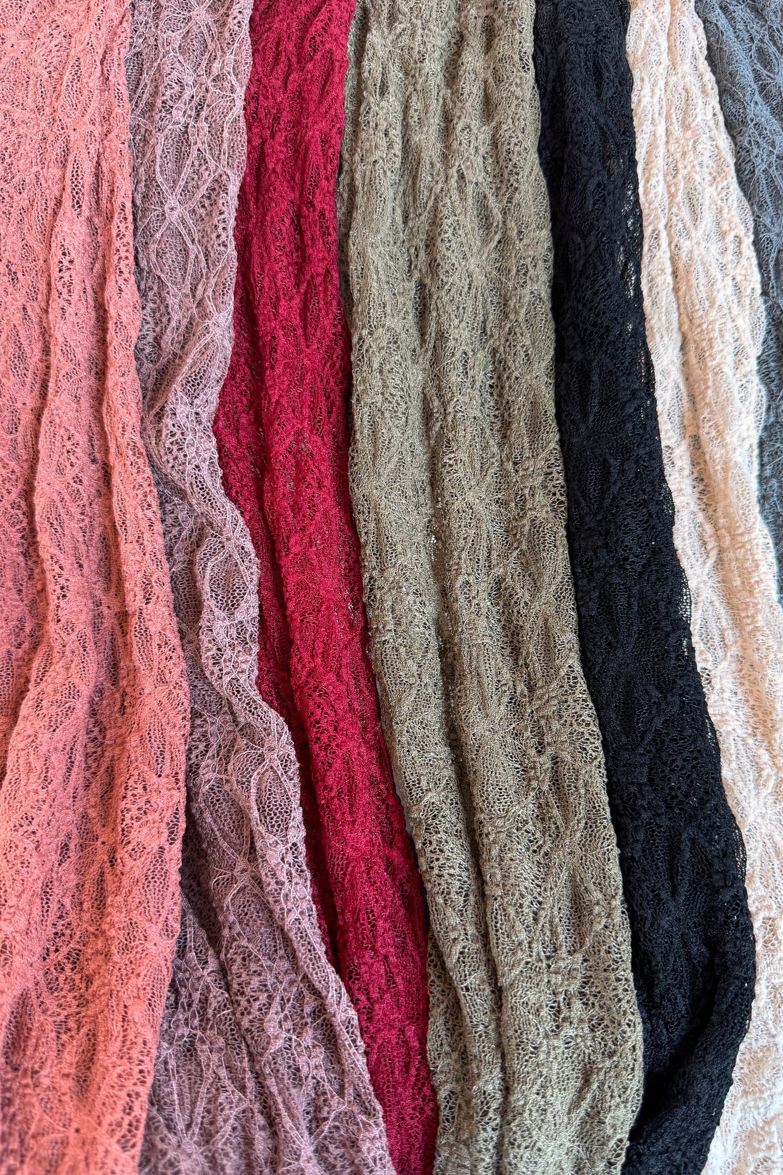 PREORDER: Jolie Lace Thumbhole Top - Image 2