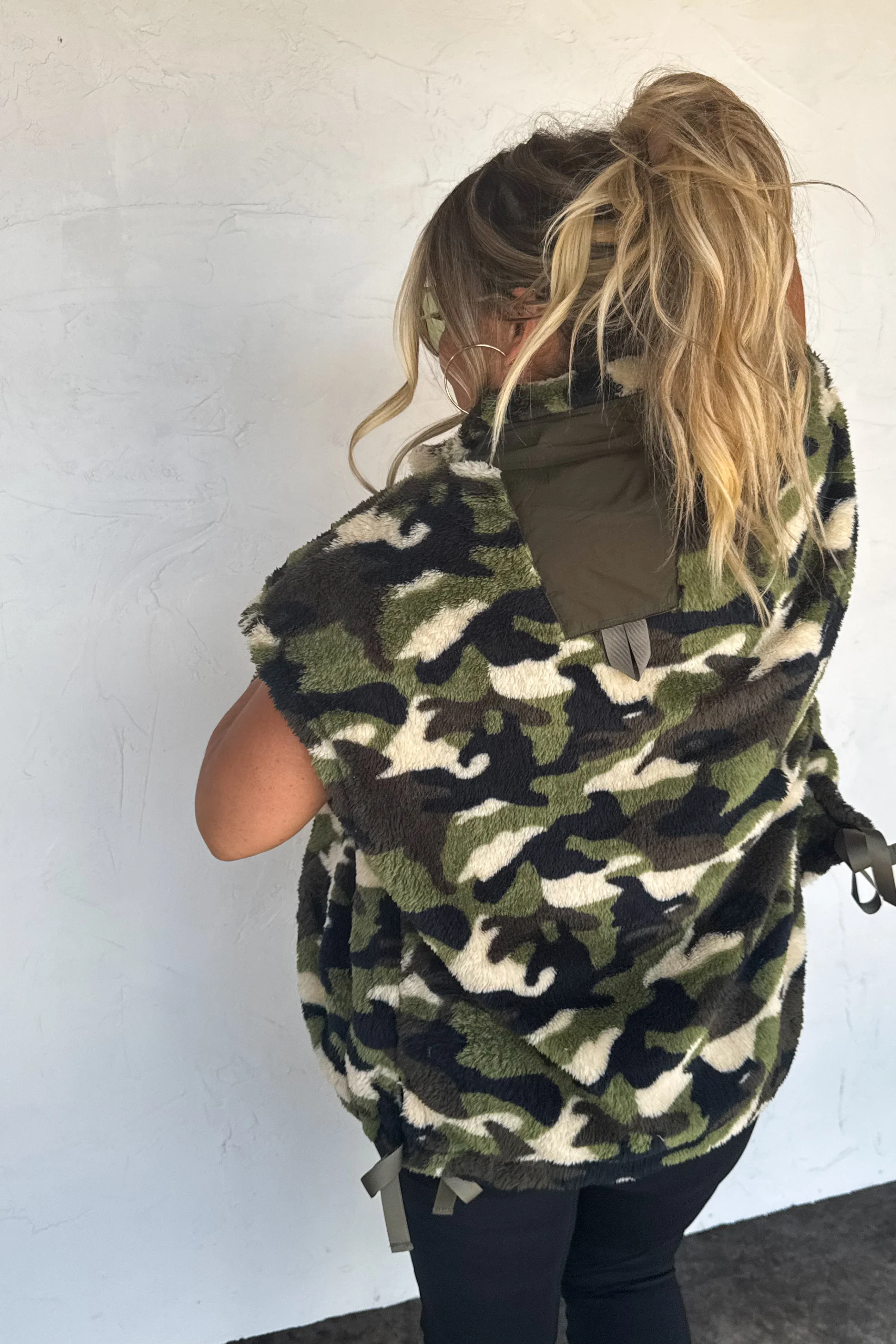 PREORDER: Linden Sherpa Vest Jacket - Image 7