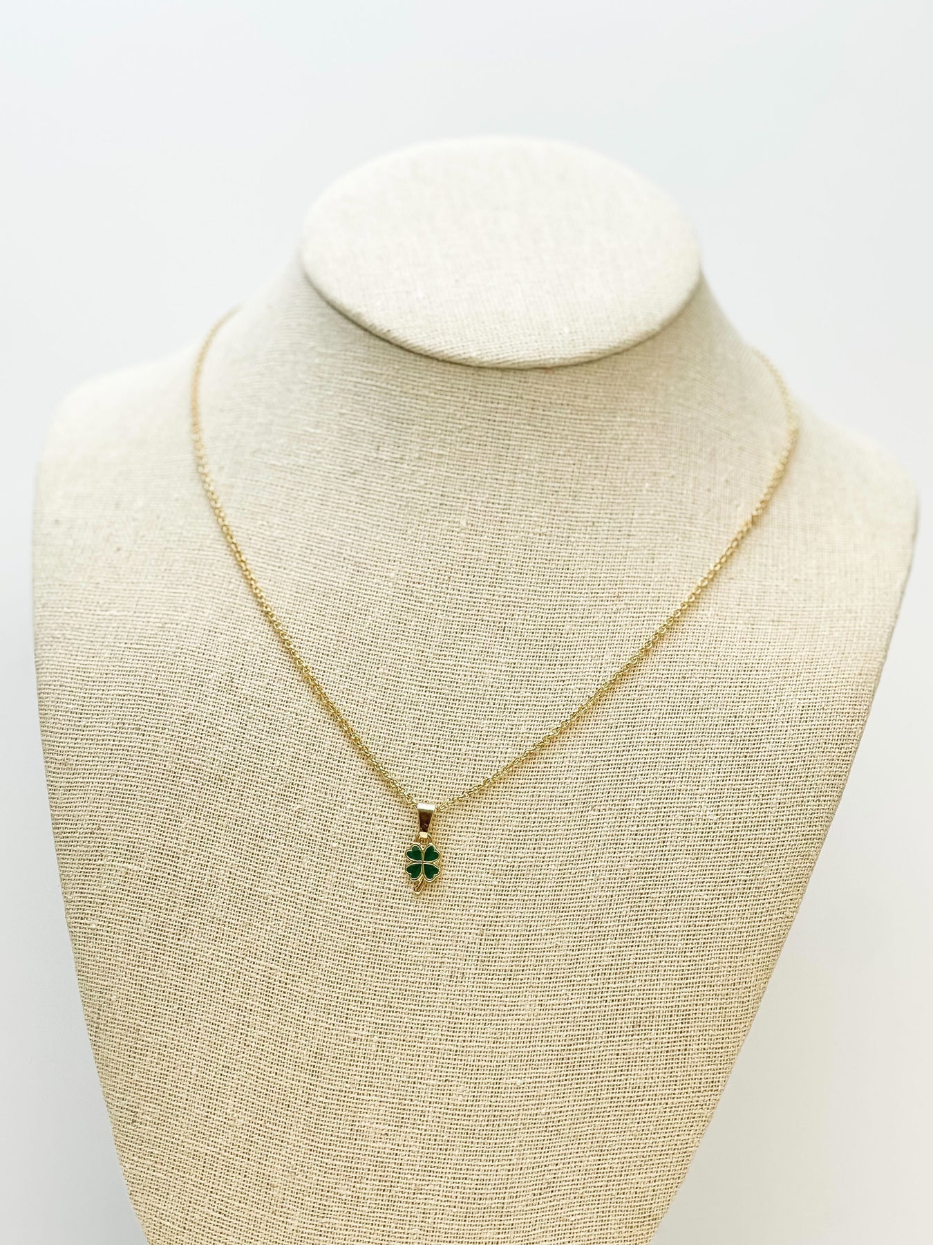 PREORDER: Simple Clover Pendant Necklace - Image 2