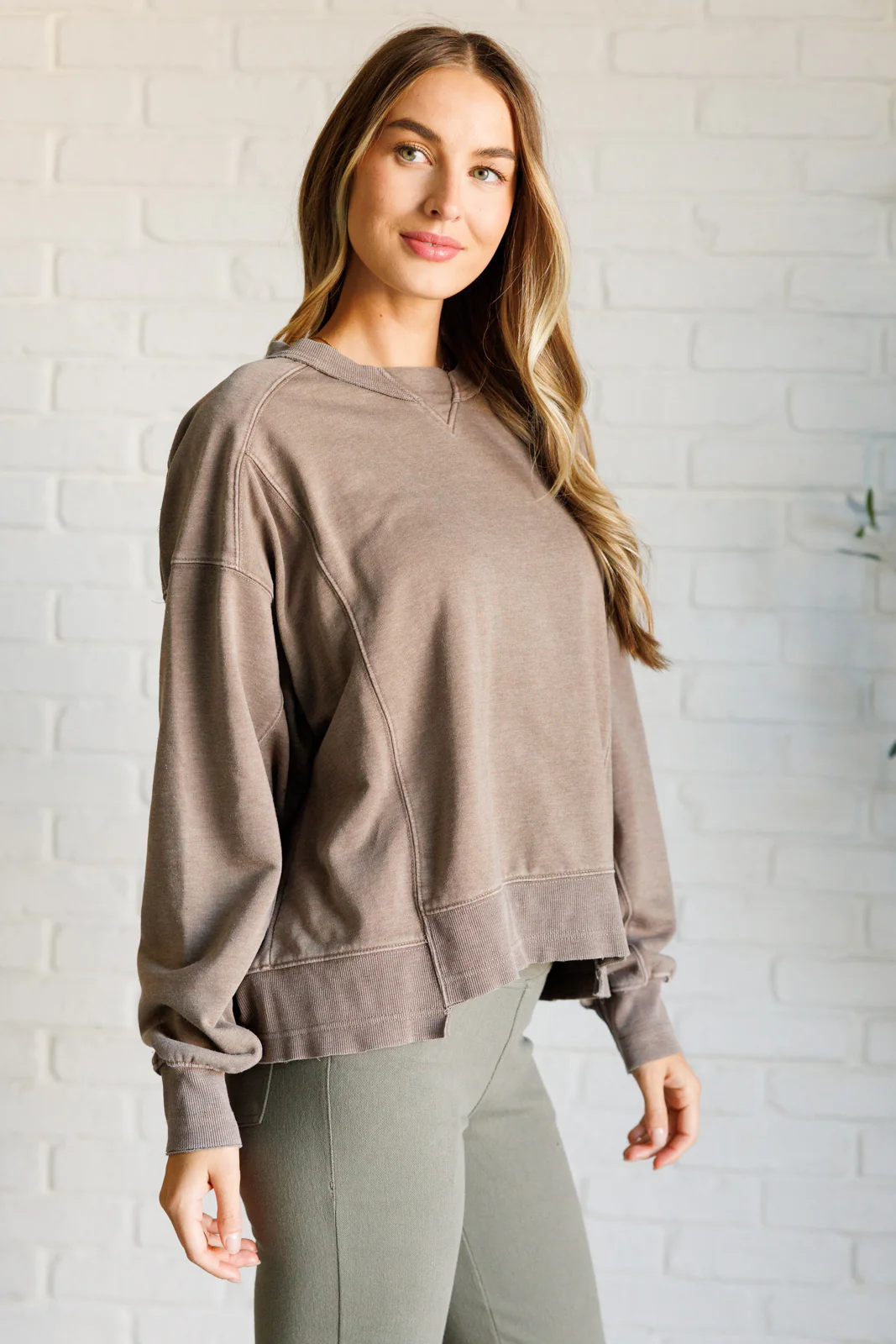 Quick Fix Mineral Wash Crew Neck Pullover in Mocha - 9/19/2024 - Image 5