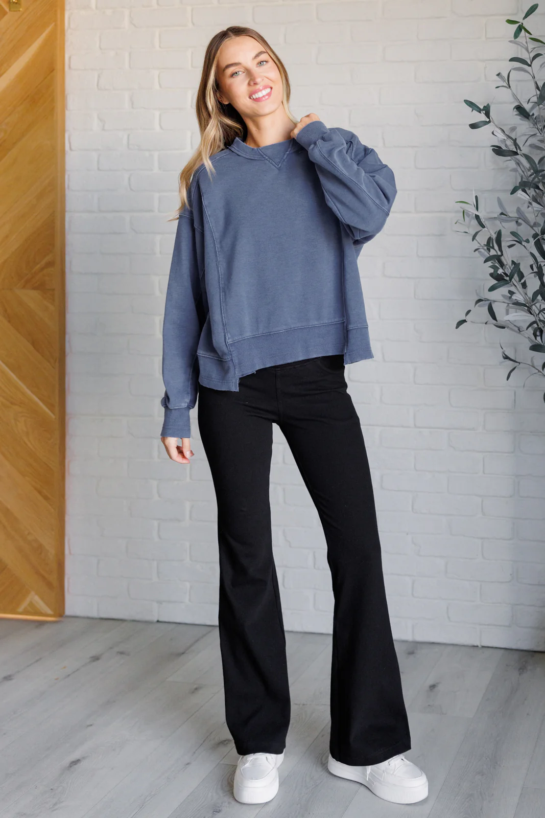 Quick Fix Mineral Wash Crew Neck Pullover in Psychic - 9/19/2024 - Image 4