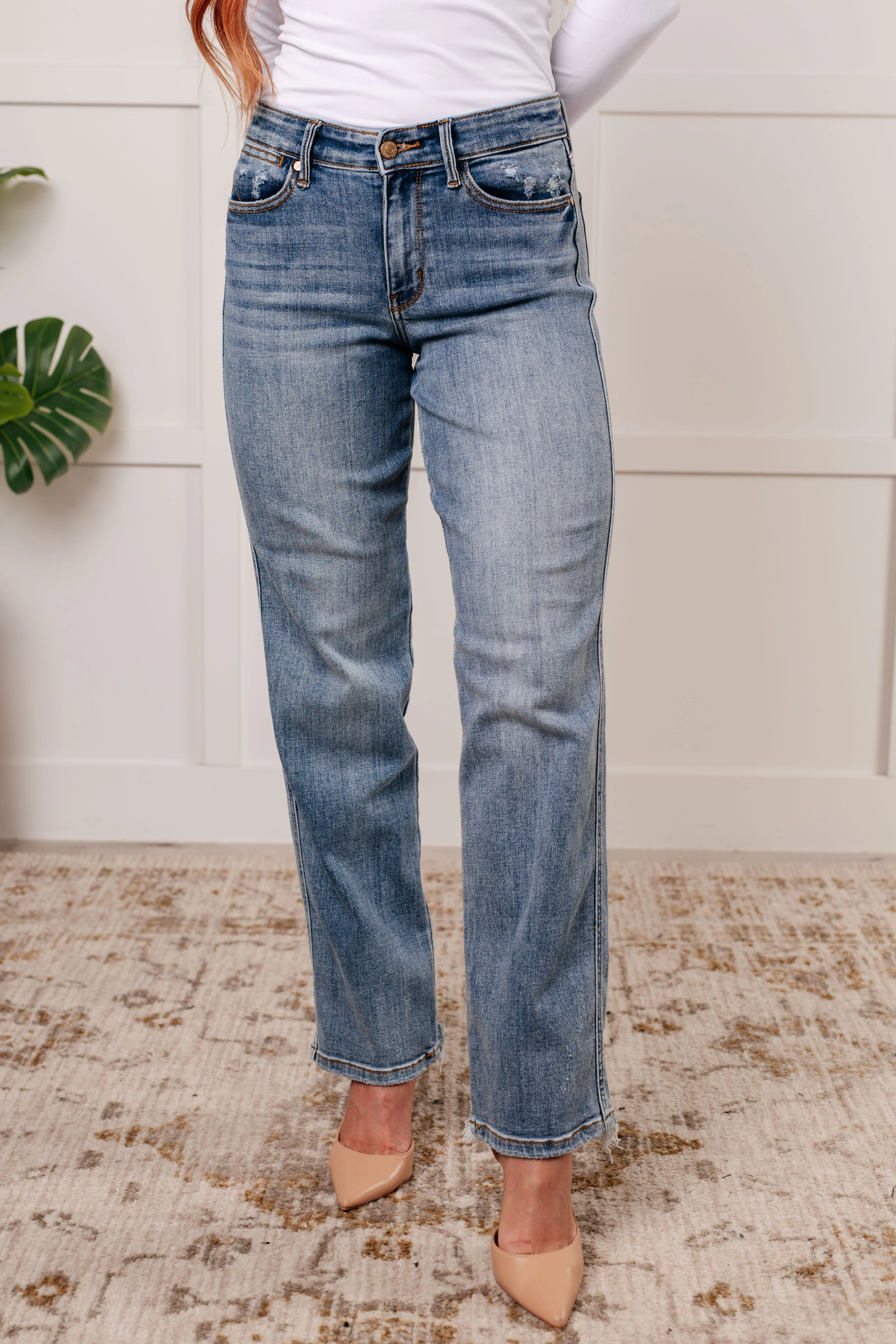 Quinn Mid Rise Cell Phone Pocket Dad Jeans - 10/23/2024 - Image 3