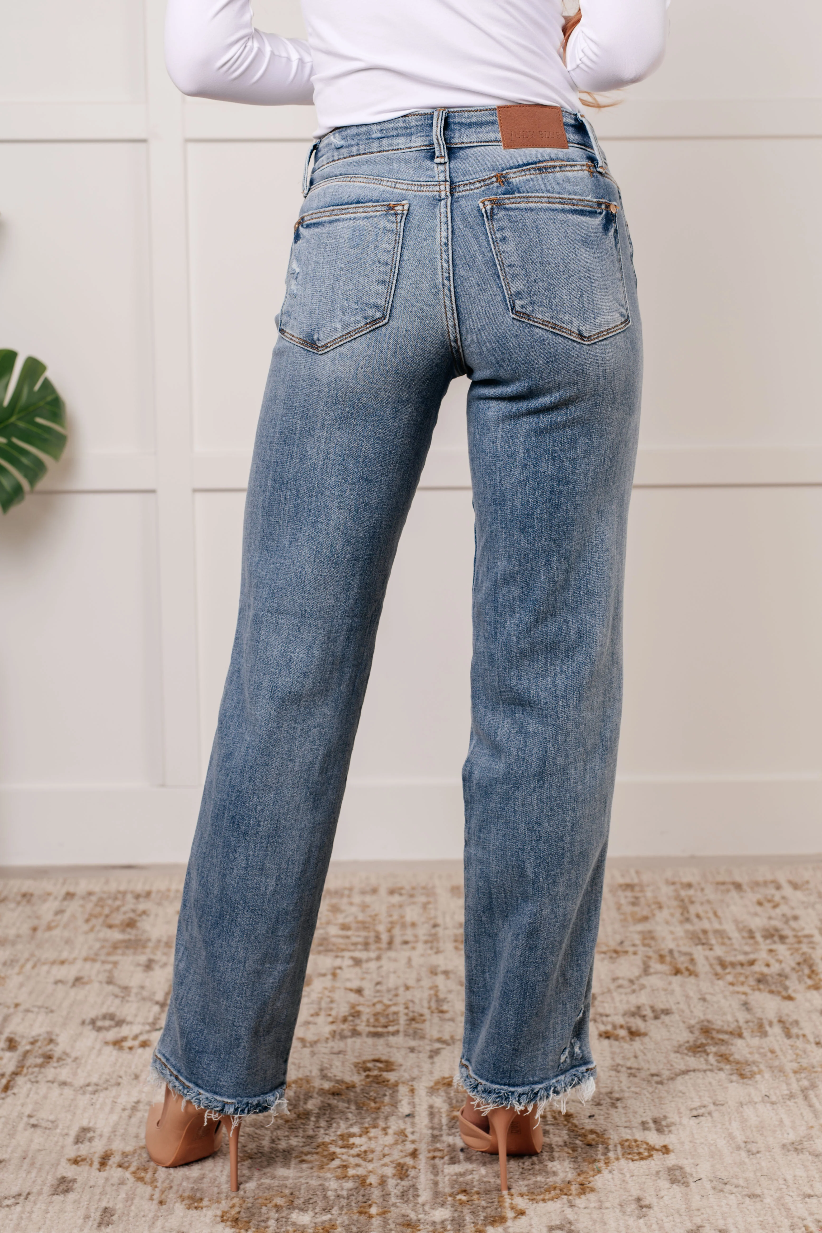 Quinn Mid Rise Cell Phone Pocket Dad Jeans - 10/23/2024 - Image 6