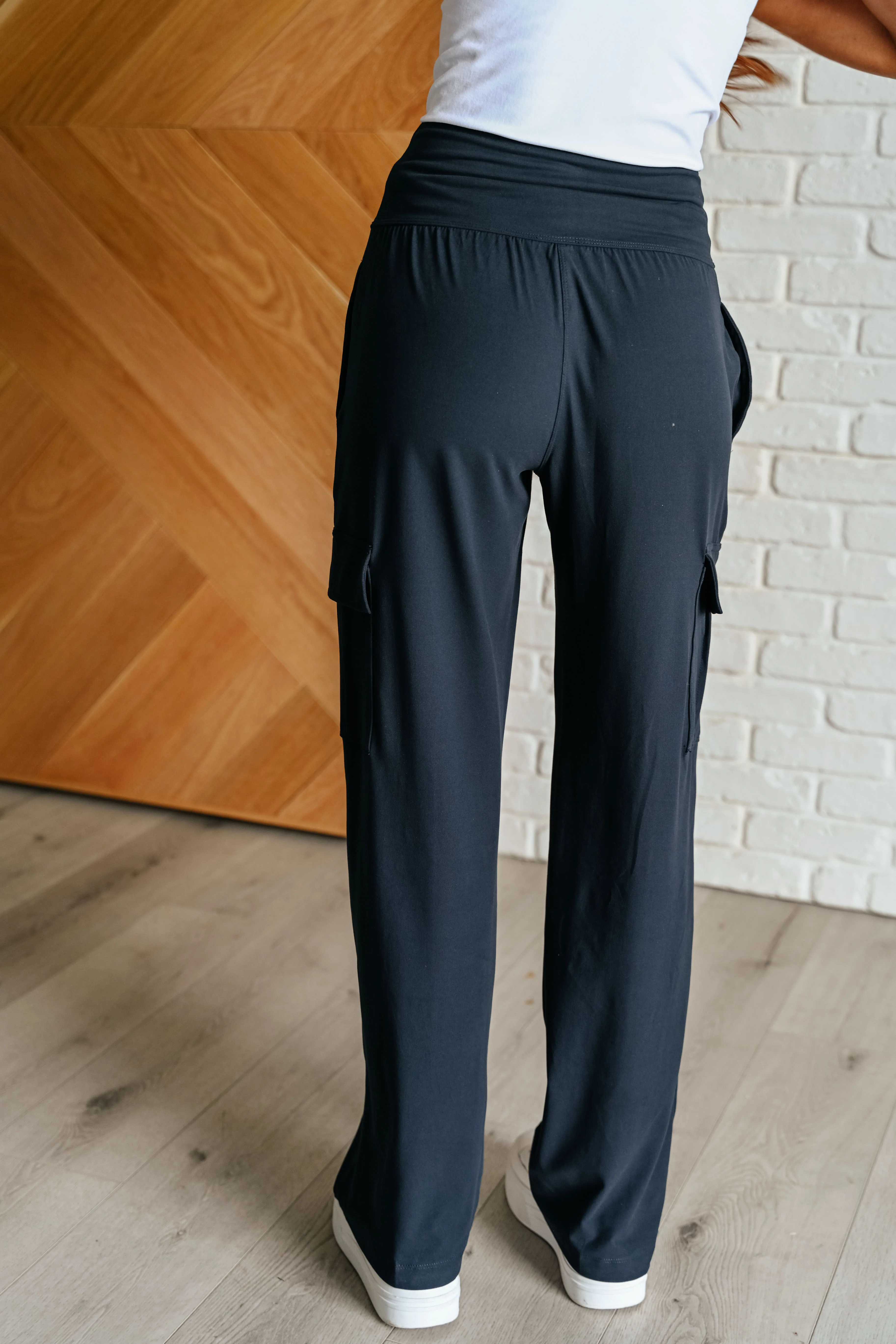 Race to Relax Cargo Pants in Nocturnal Navy - 8/15/2024 - Image 6