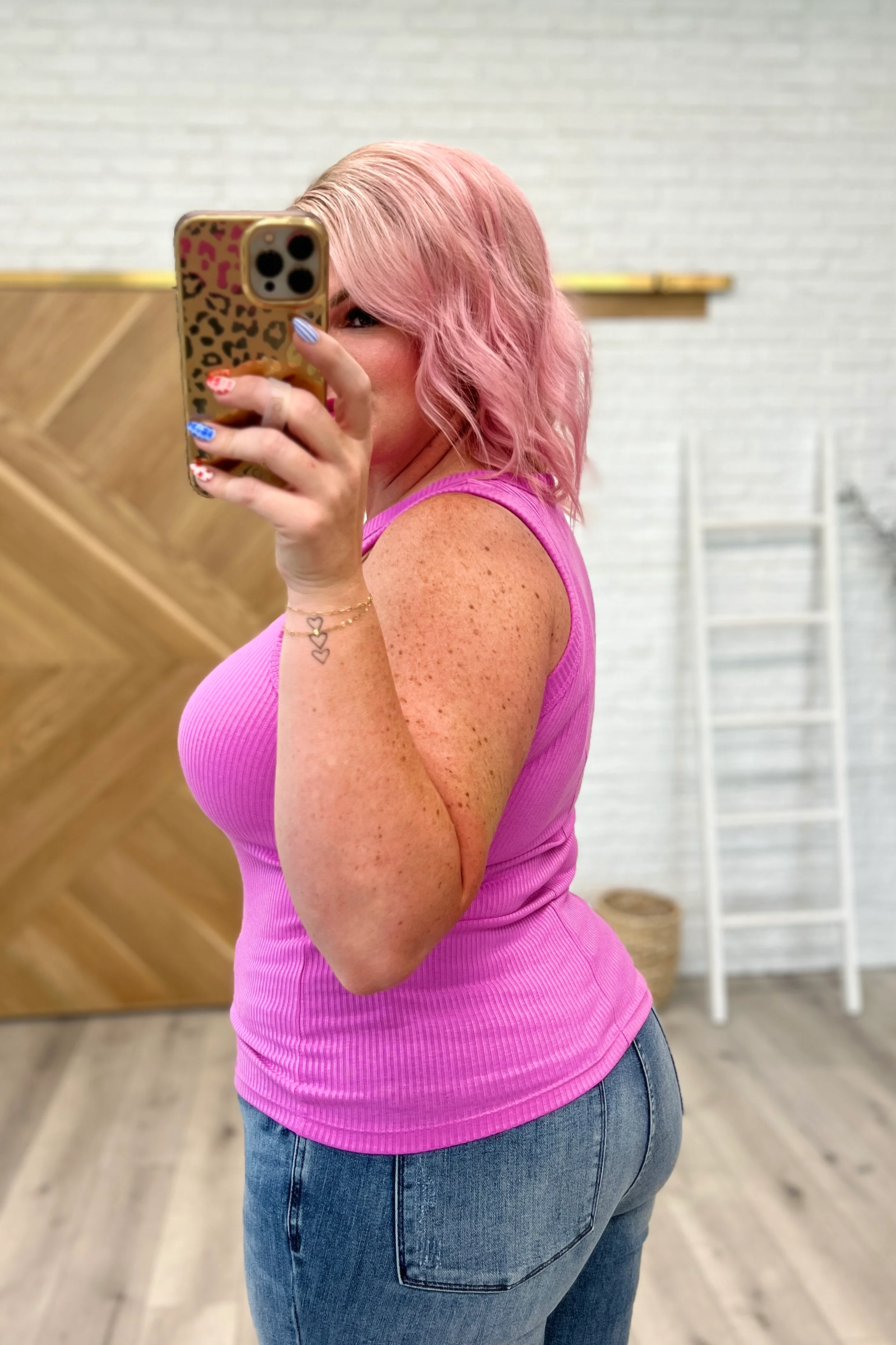 Ribbed Scoop Tank Top in Bright Mauve - 8/2/2023 - Image 3