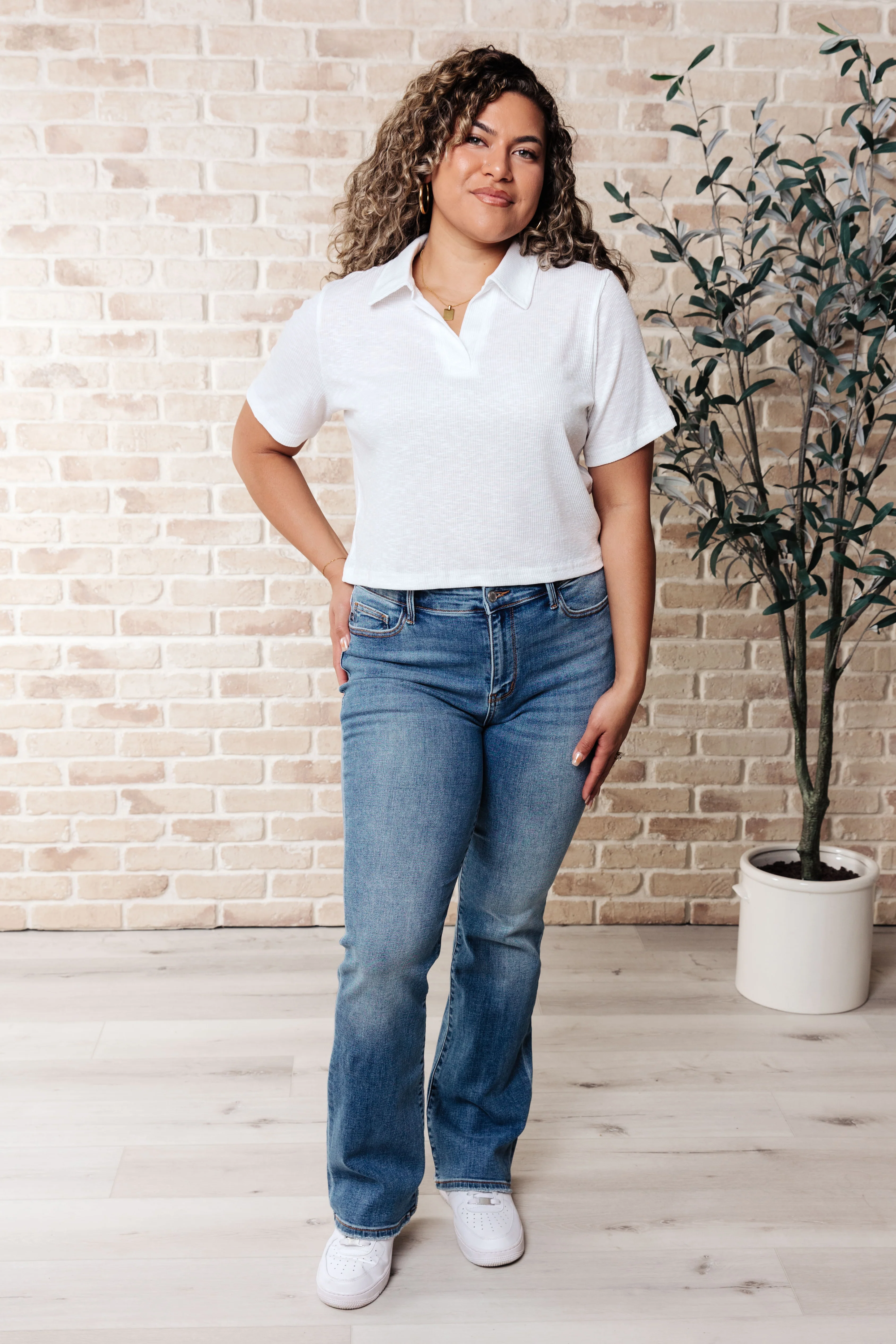 Rory Ribbed Cropped Tennis Tee in White - 7/3/2024 - Image 4
