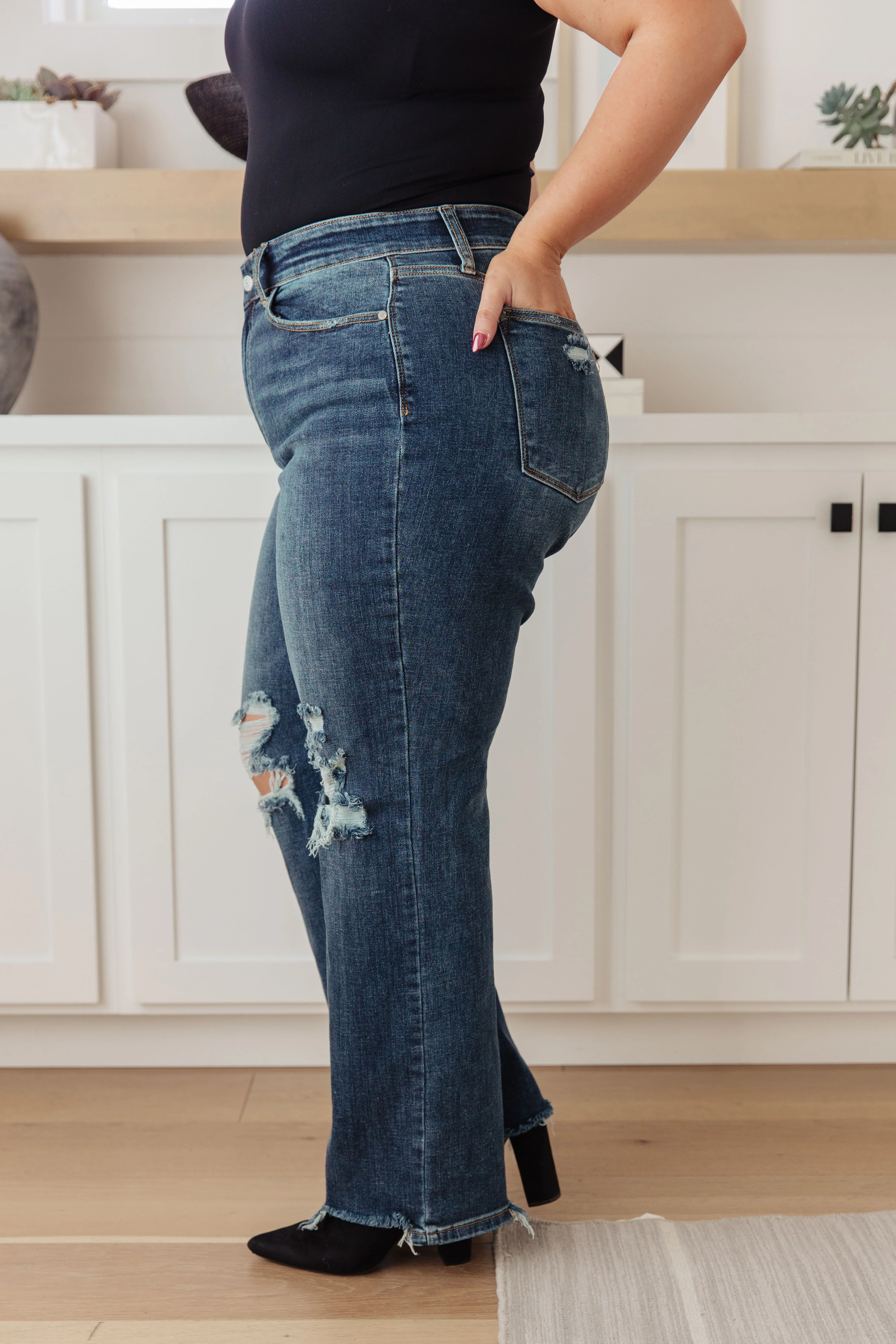 Rose High Rise 90's Straight Jeans in Dark Wash - 11/22/2023 EVERGREEN - Image 10