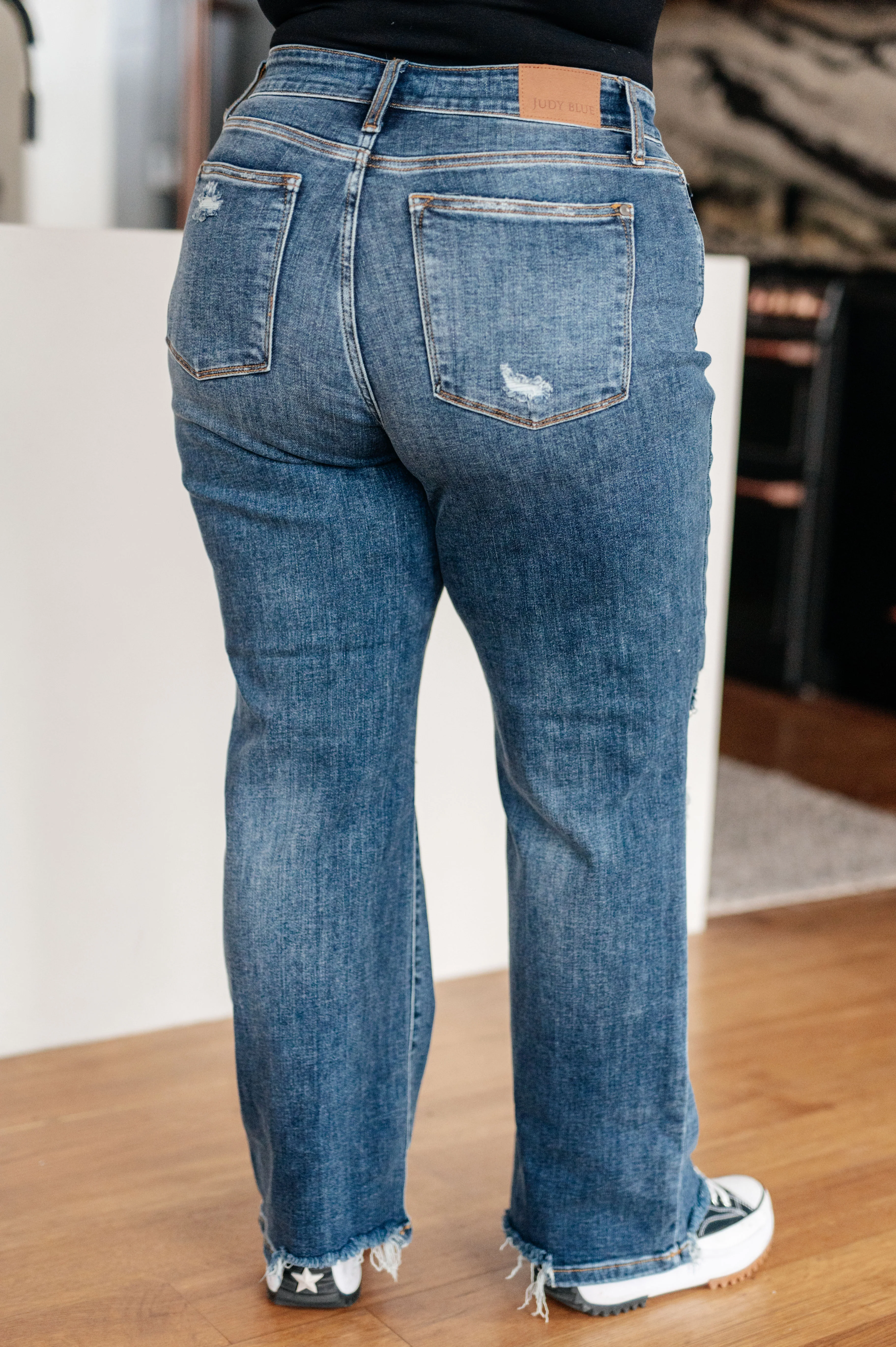 Rose High Rise 90's Straight Jeans in Dark Wash - 11/22/2023 EVERGREEN - Image 16