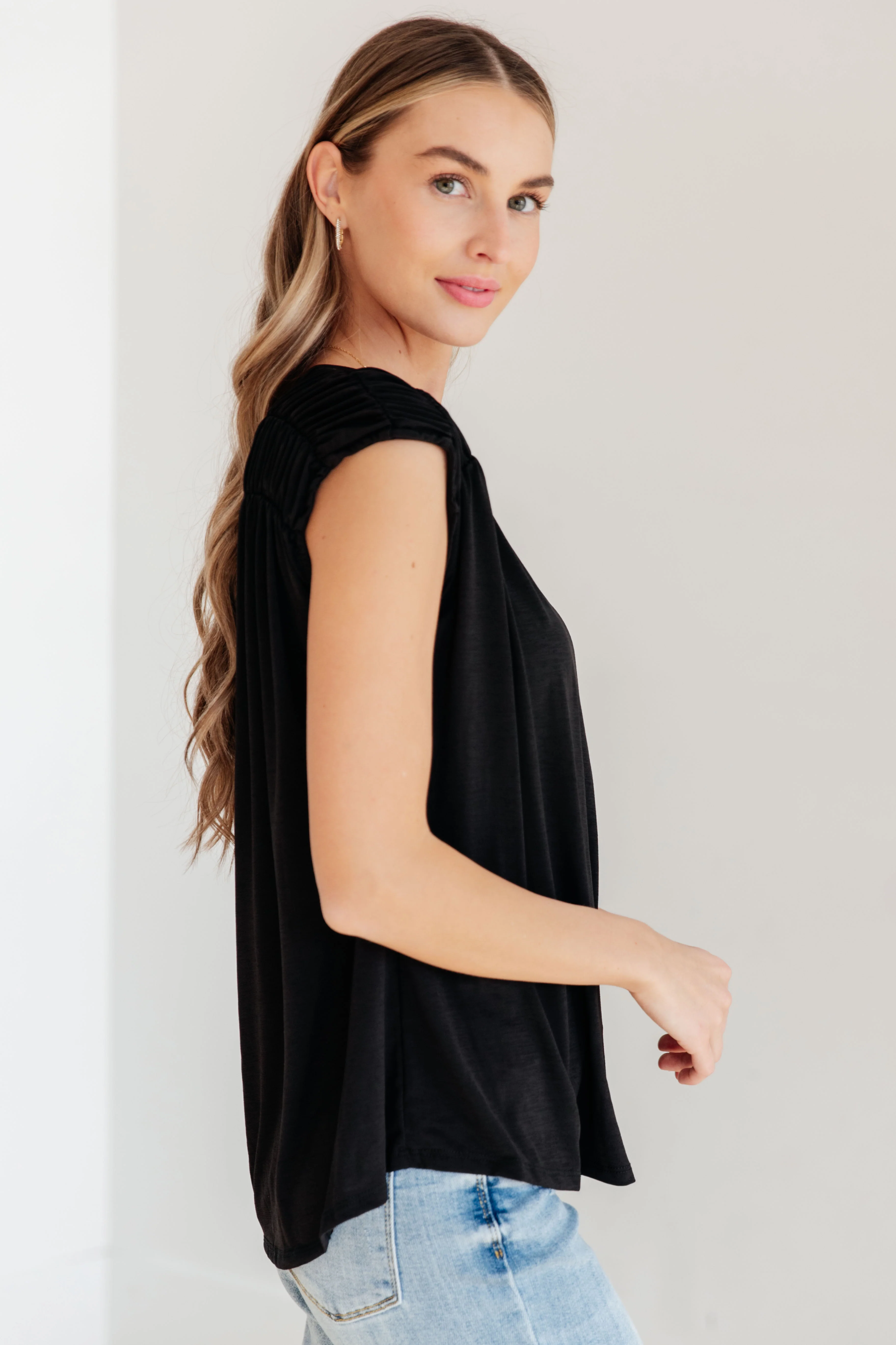 Ruched Cap Sleeve Top in Black - 3/22/2024 - Image 7