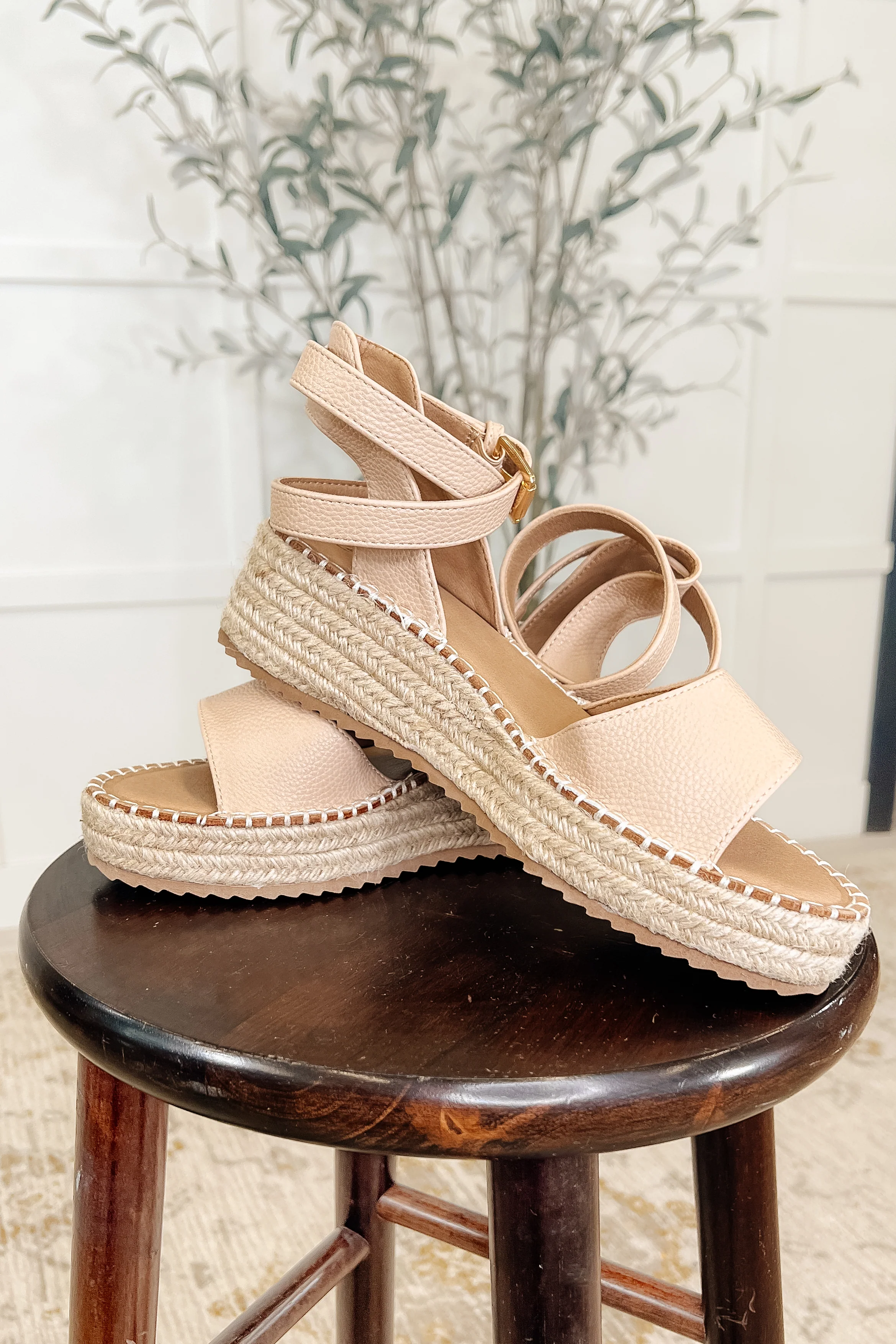 Sandy Heights Platform Sandals in Blush - 4/22/2025 - Image 3
