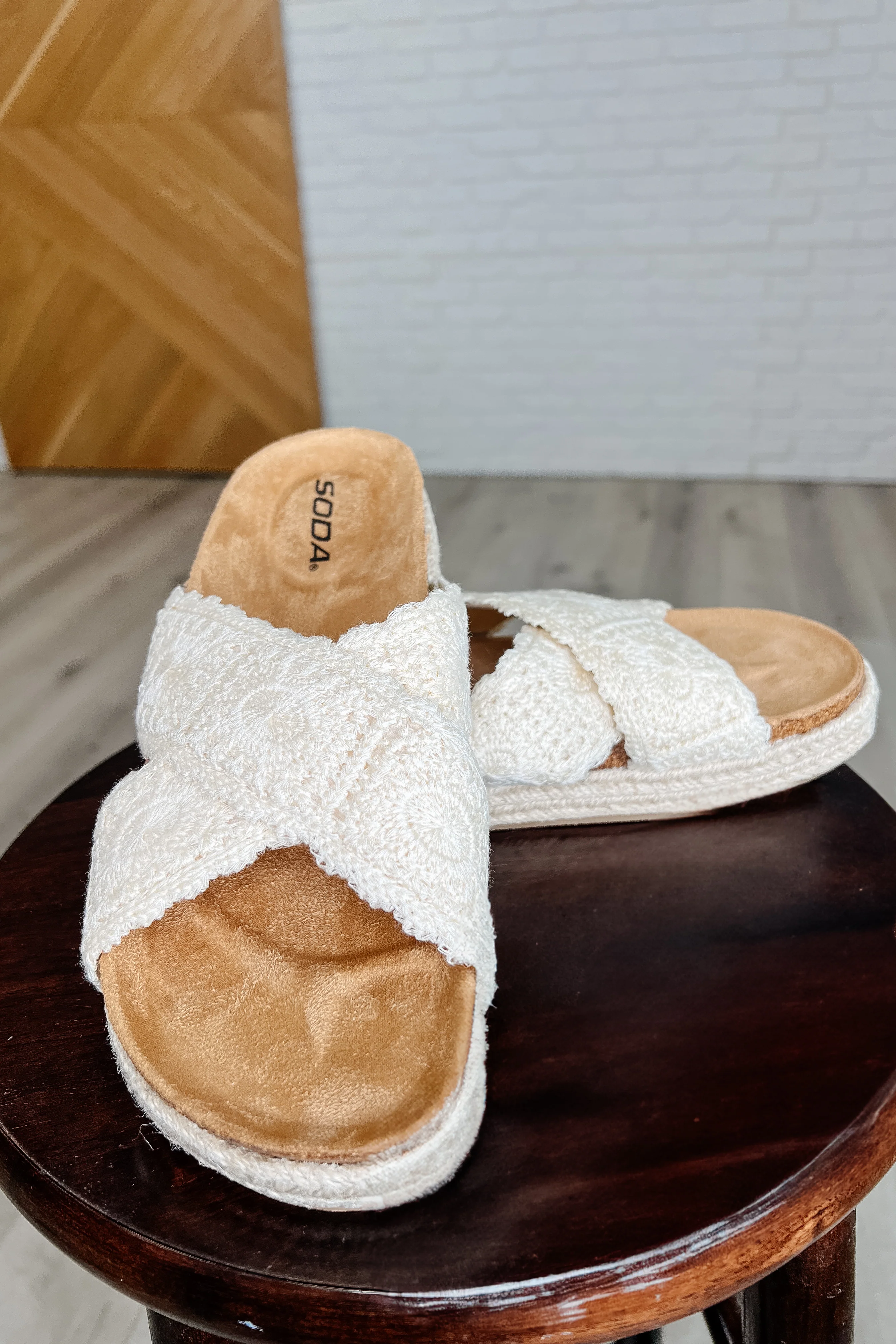 Shoreline Stride Sandals in Sadina Beige - 4/15/2025 - Image 3