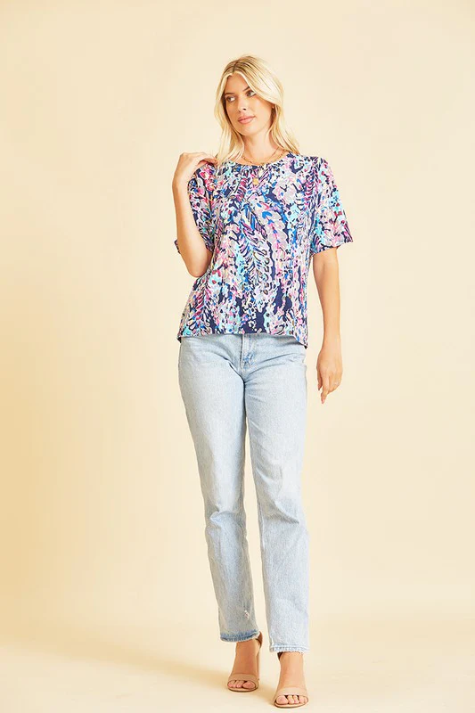 Short Sleeve Yellow Lilly Floral Scoop Neck Top in Navy/Purple - Image 4