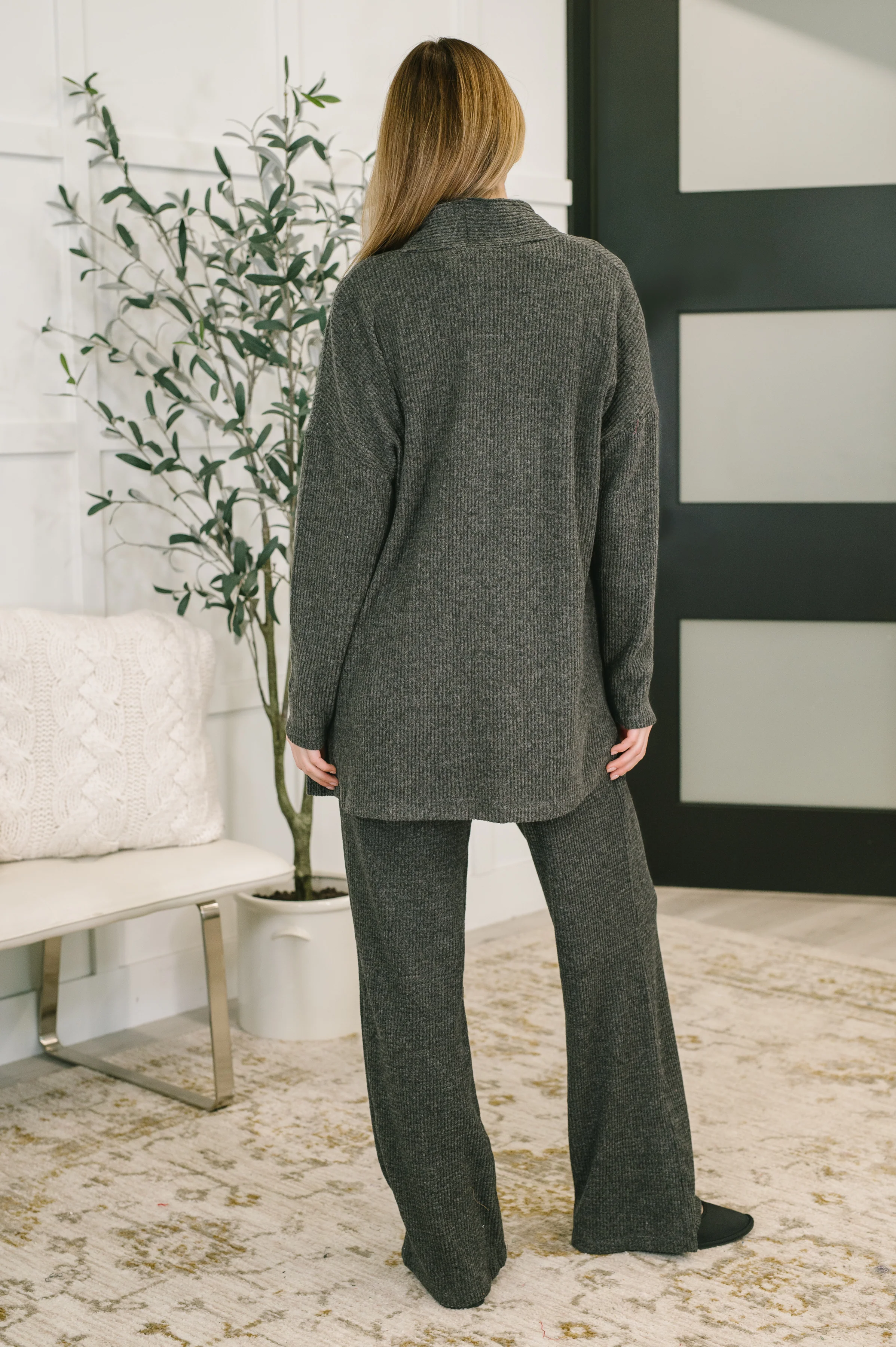 Signature Open Front Cardigan Set in Black - 12/16/2025 - Image 4