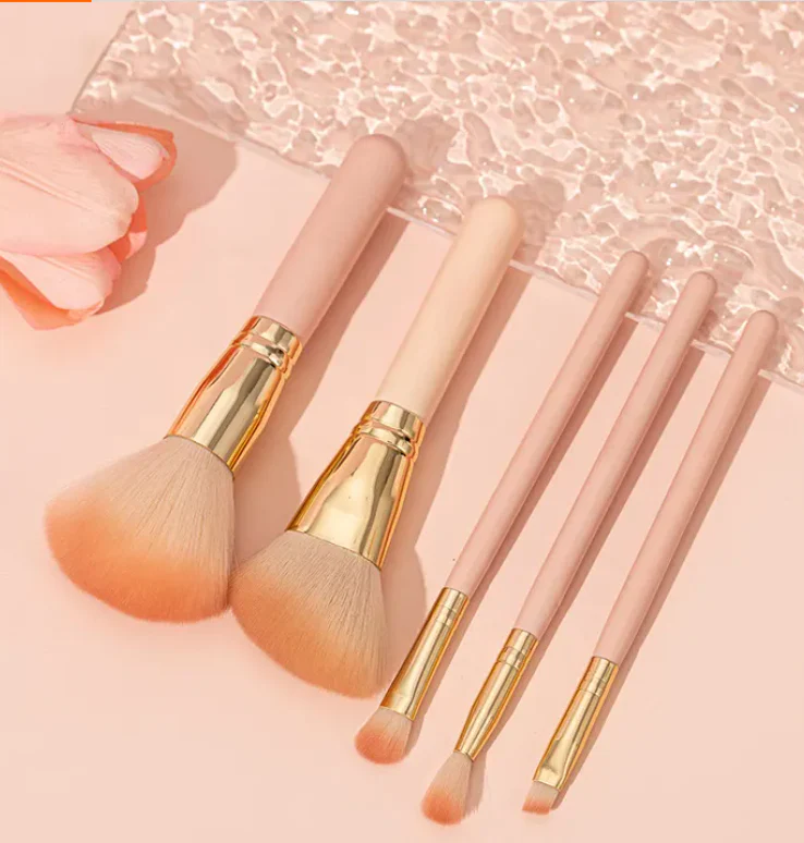 Simply Dazzled Storage and Brush Set in White - 11/3/2023 - Image 3