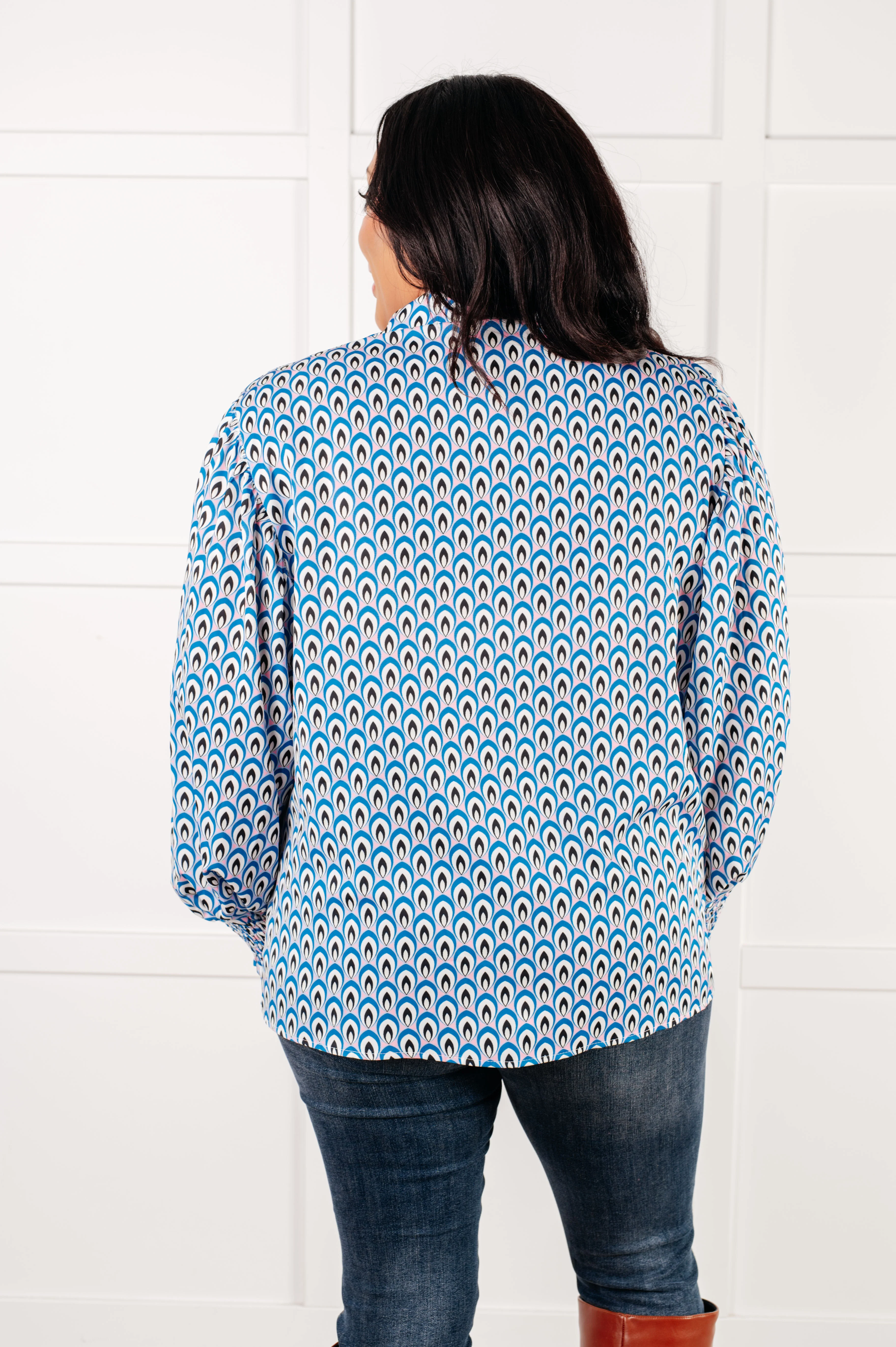 Skies Above Patterned Button Up Shirt - 1/7/2025 - Image 10