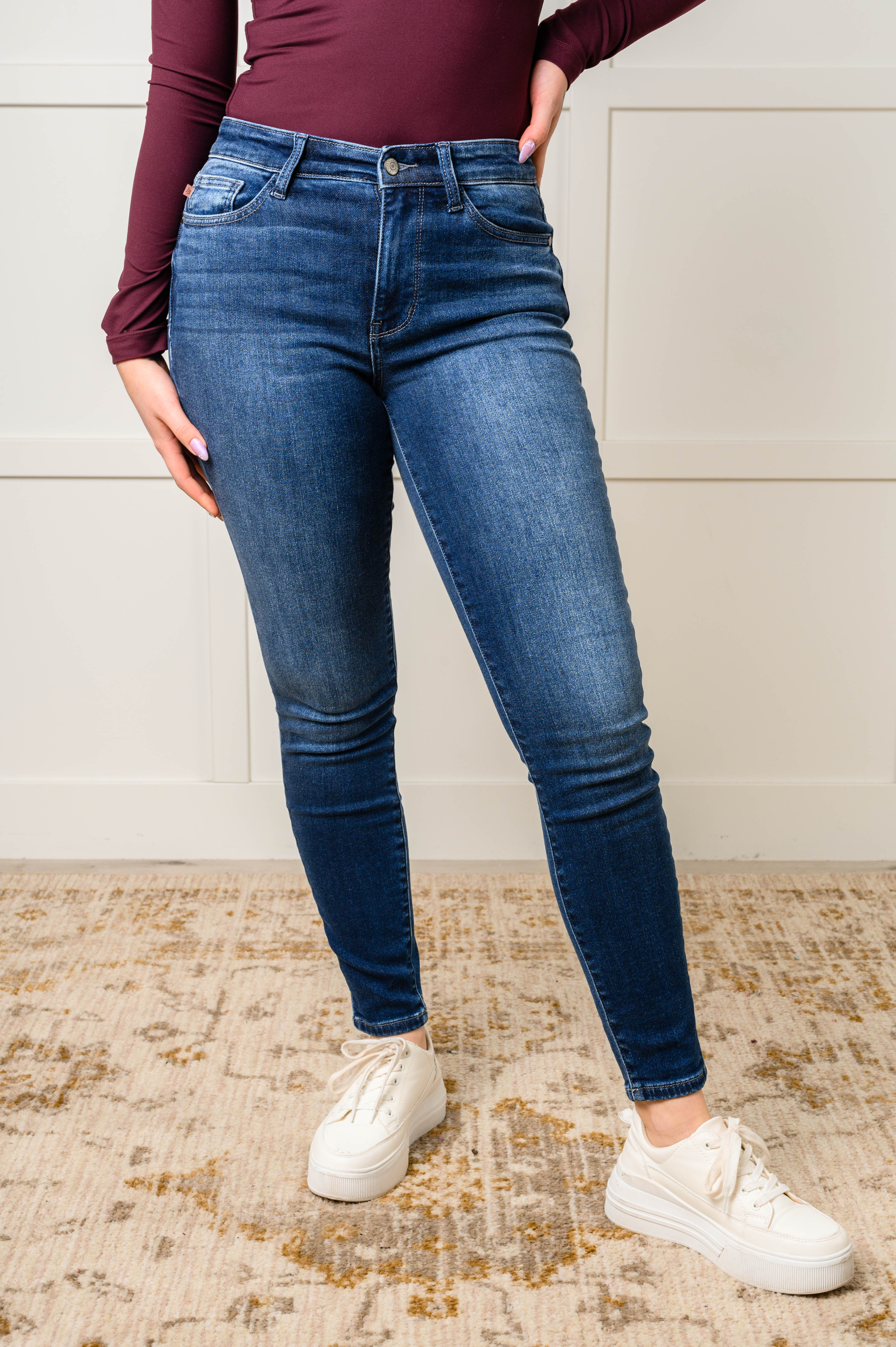 Skylar Mid Rise Thermal Vintage Skinny Jean - 12/31/2024 - Image 3