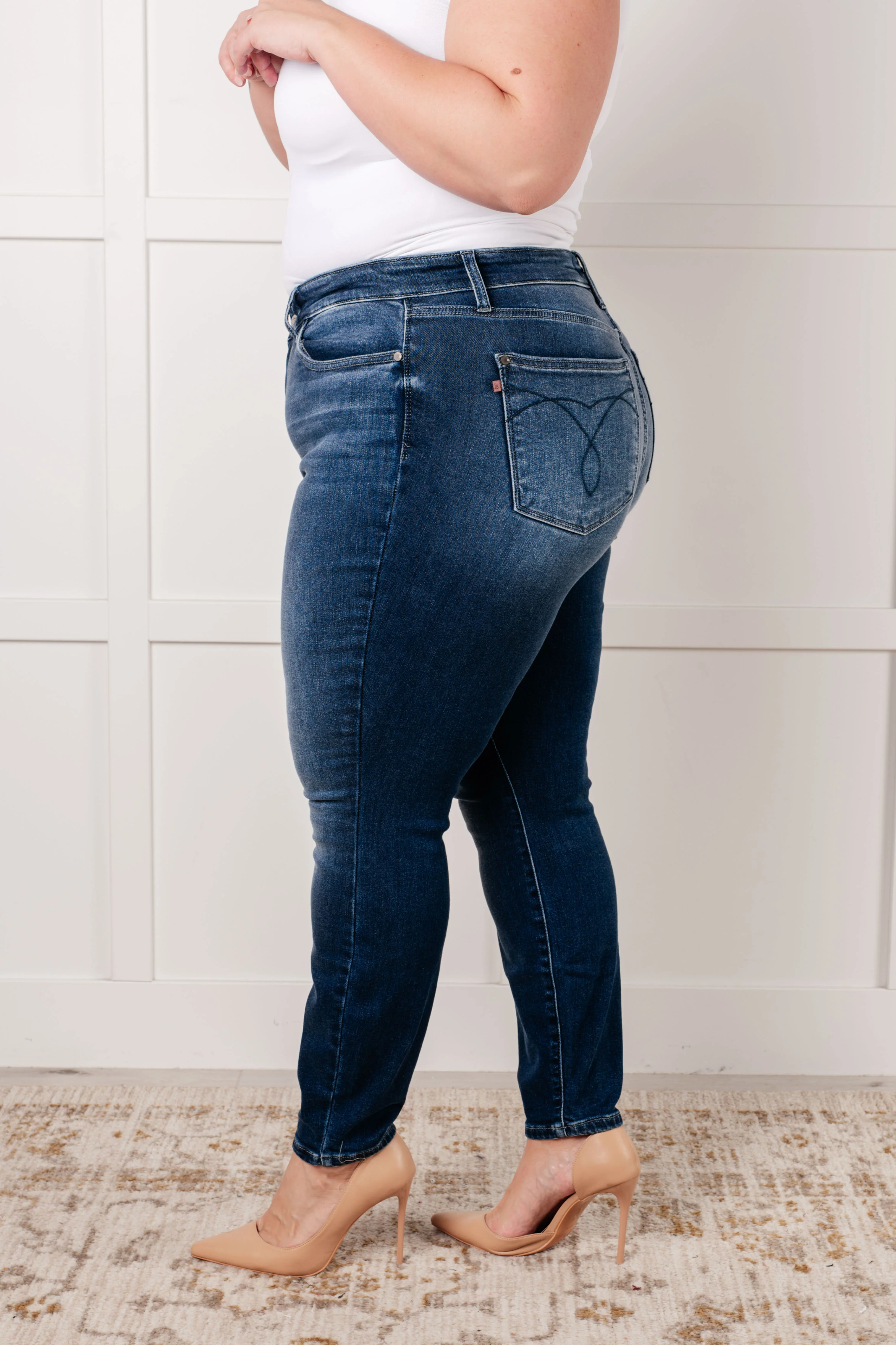 Skylar Mid Rise Thermal Vintage Skinny Jean - 12/31/2024 - Image 9
