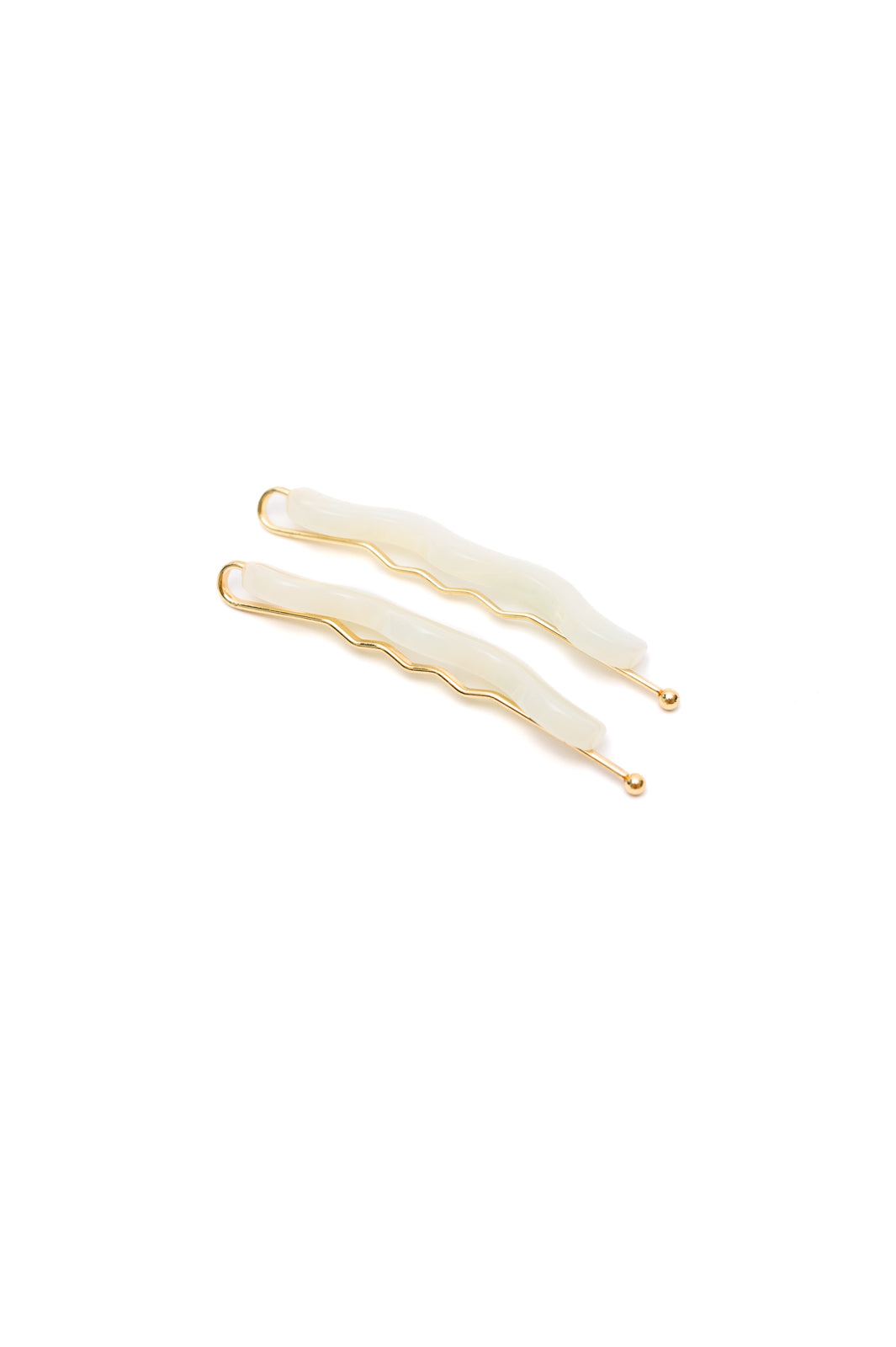 Sleek Waves Hair Clip in White Tortoise - 8/14/2023 - Image 4