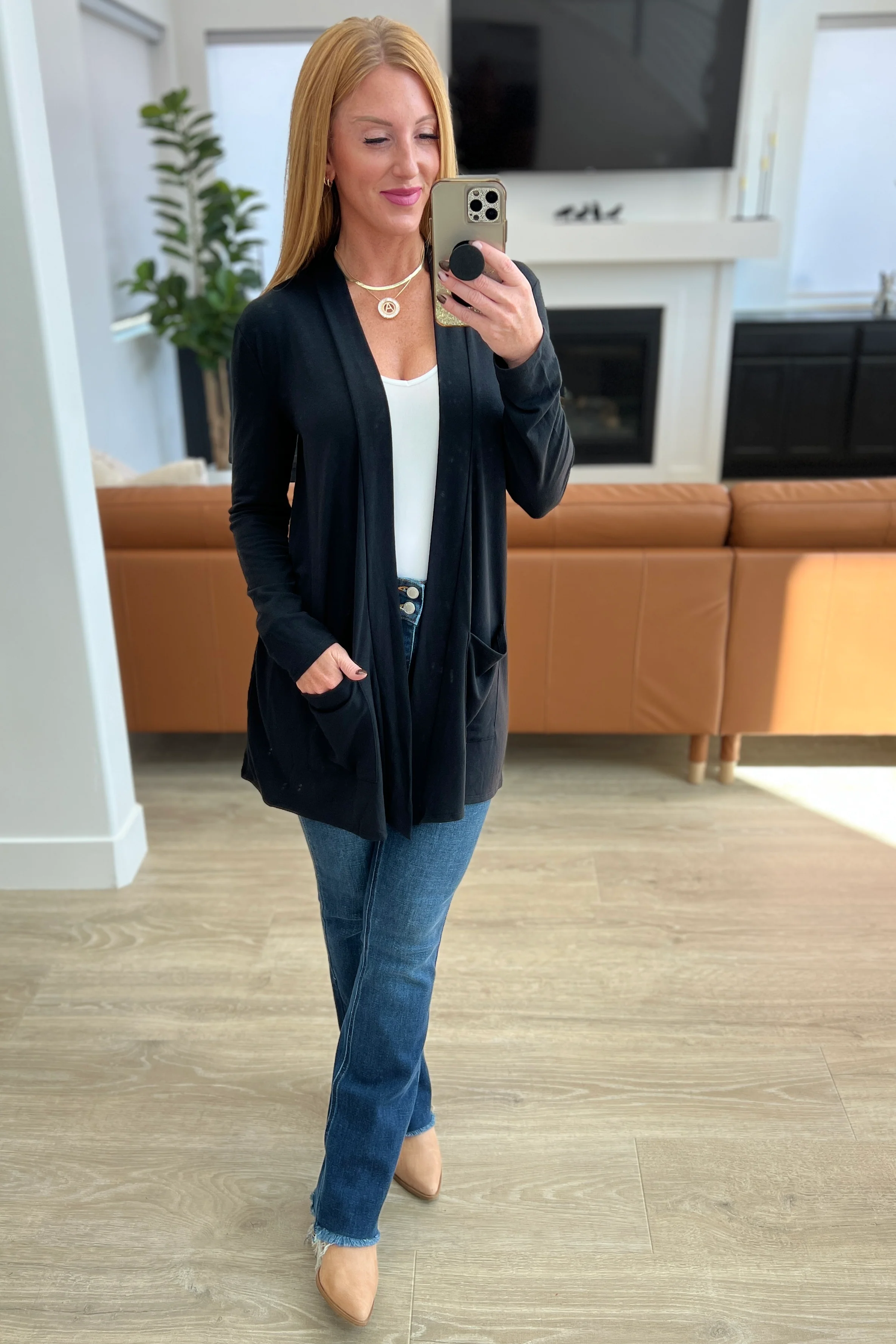 Slouchy Pocket Open Cardigan in Black - 9/27/2023 - Image 4