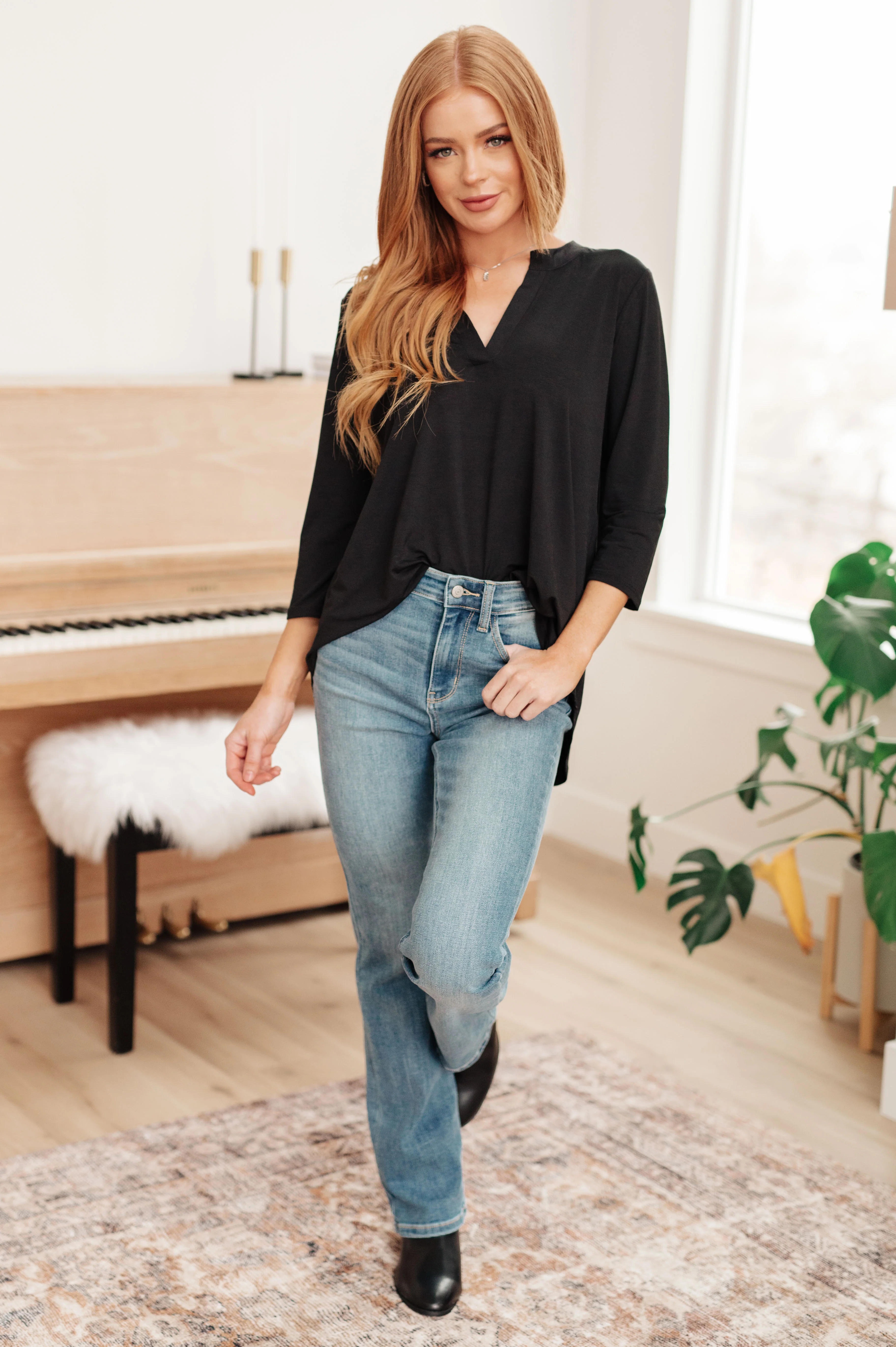 So Outstanding Top in Black - 12/19/2023 - Image 4