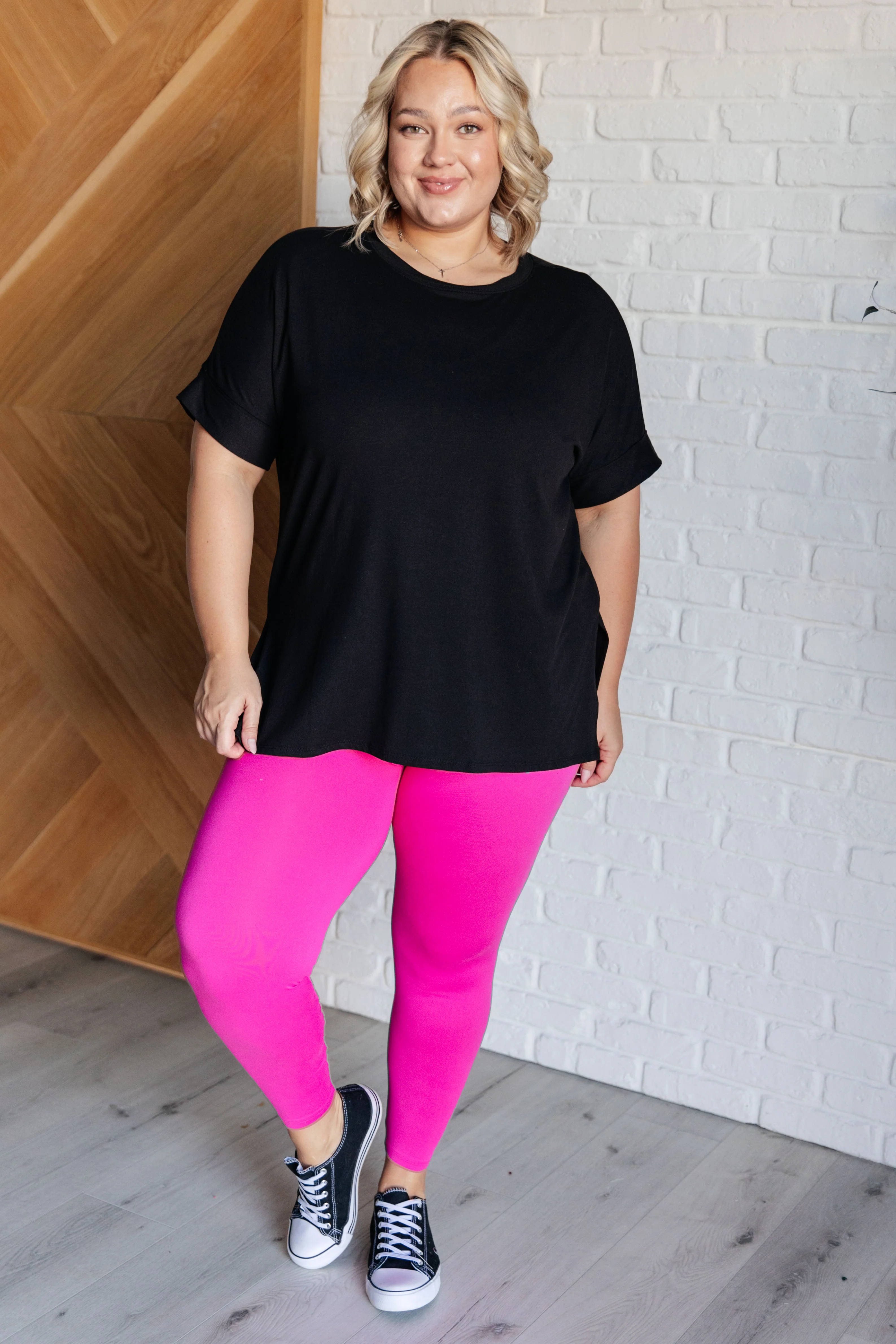 Soft Serve Brushed Microfiber Set in Neon Hot Pink - 12/4/2024 - Image 5