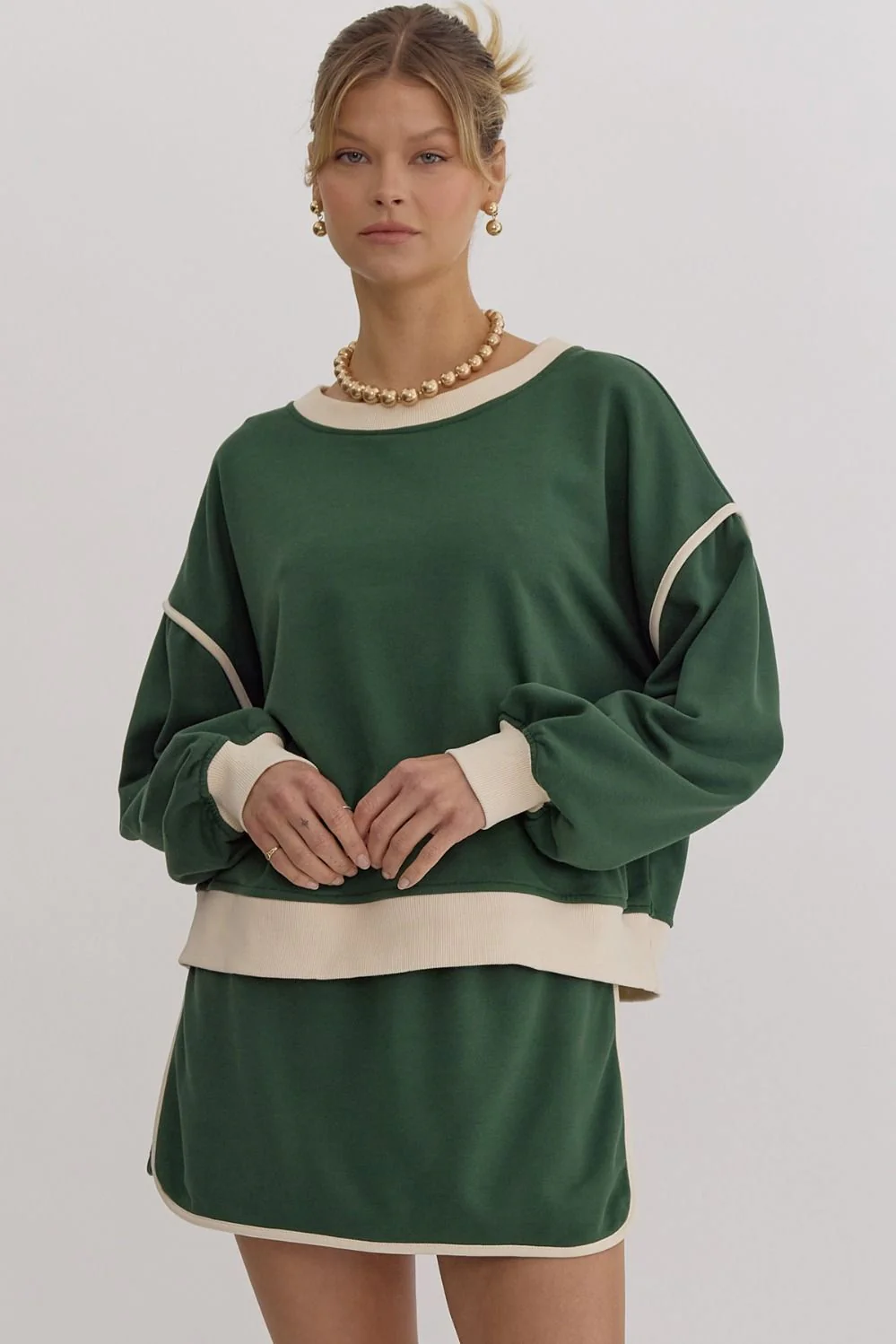 Solid Contrast Trim Long Sleeve Top in Hunter Green - Image 4