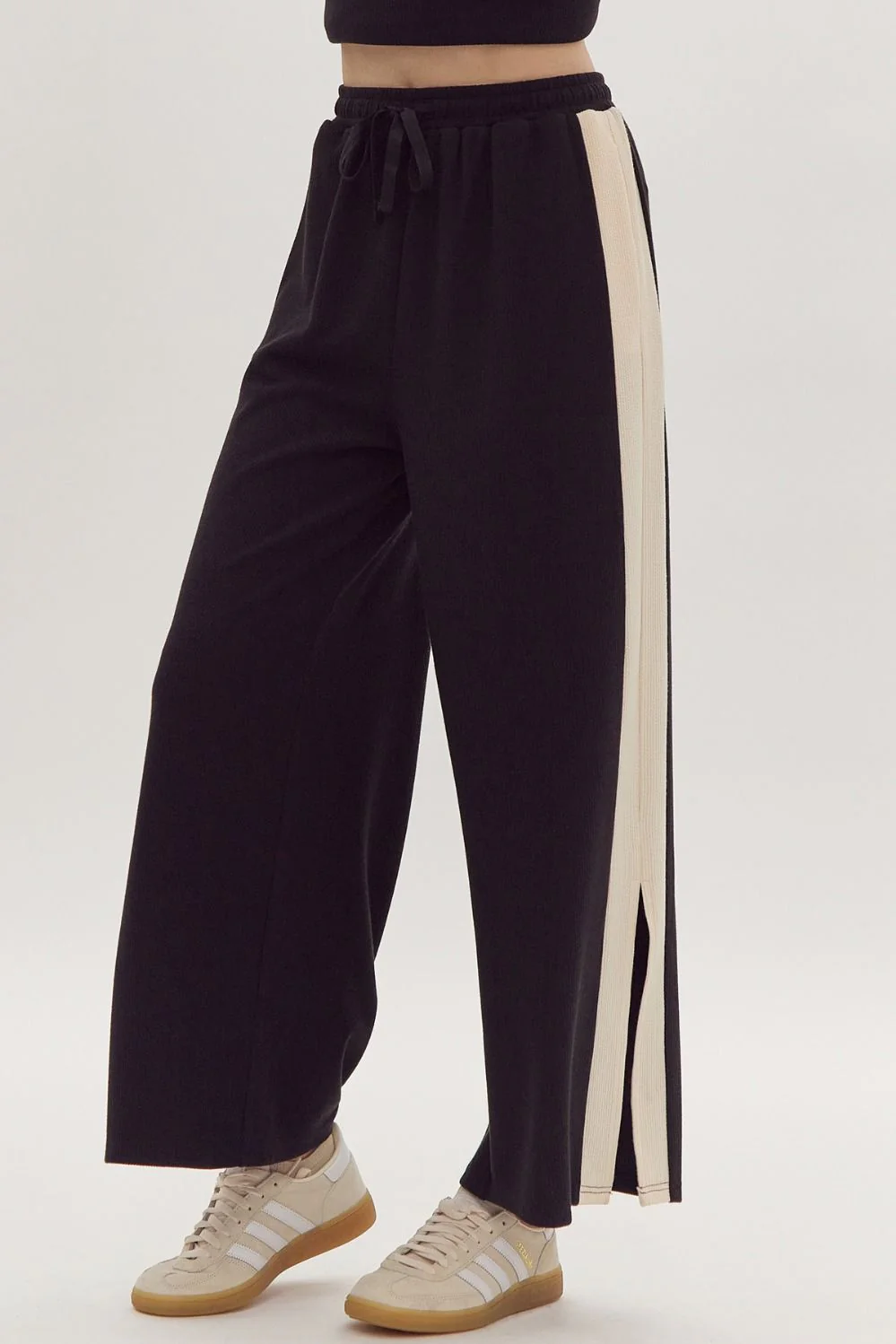 Solid Ribbed Contrast Trim Wide Leg Pants in Black - Image 5