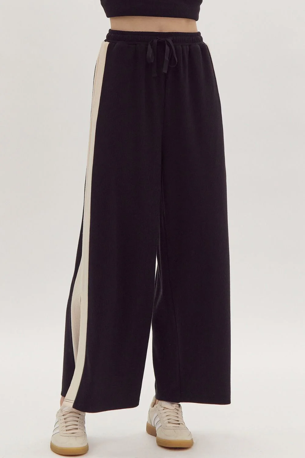 Solid Ribbed Contrast Trim Wide Leg Pants in Black - Image 6