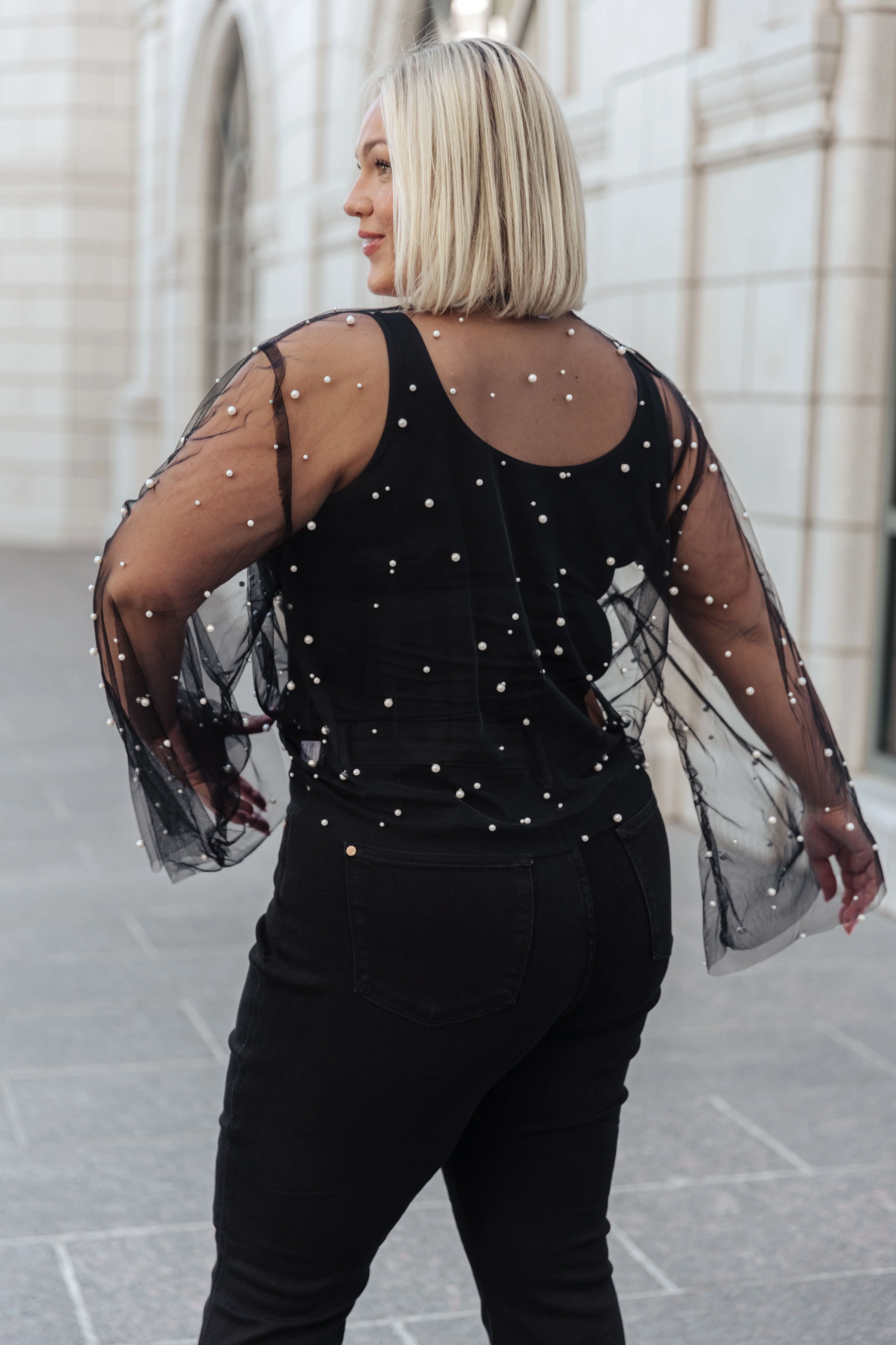 Sprinkle of Pearls Sheer Kimono - 12/2/2025 - Image 8