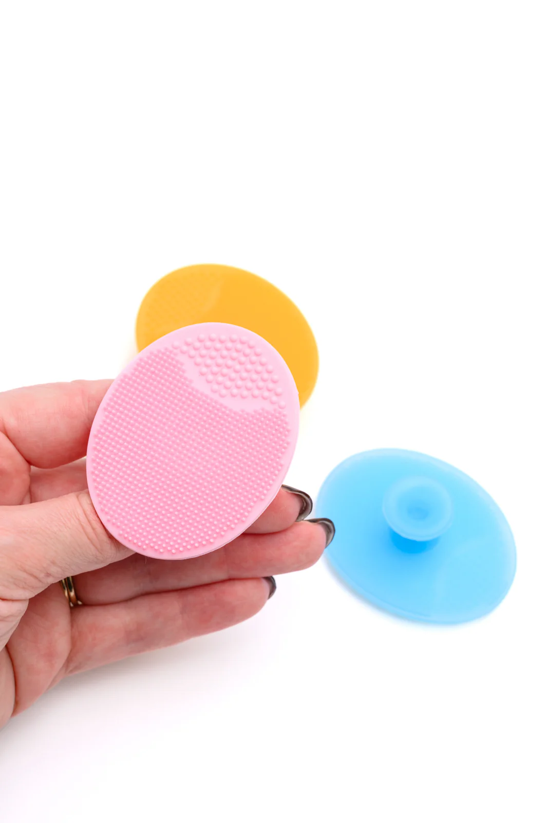 Squeaky Clean Silicone Facial Cleansing Brush Pack of 4 - 12/9/2024 - Image 5