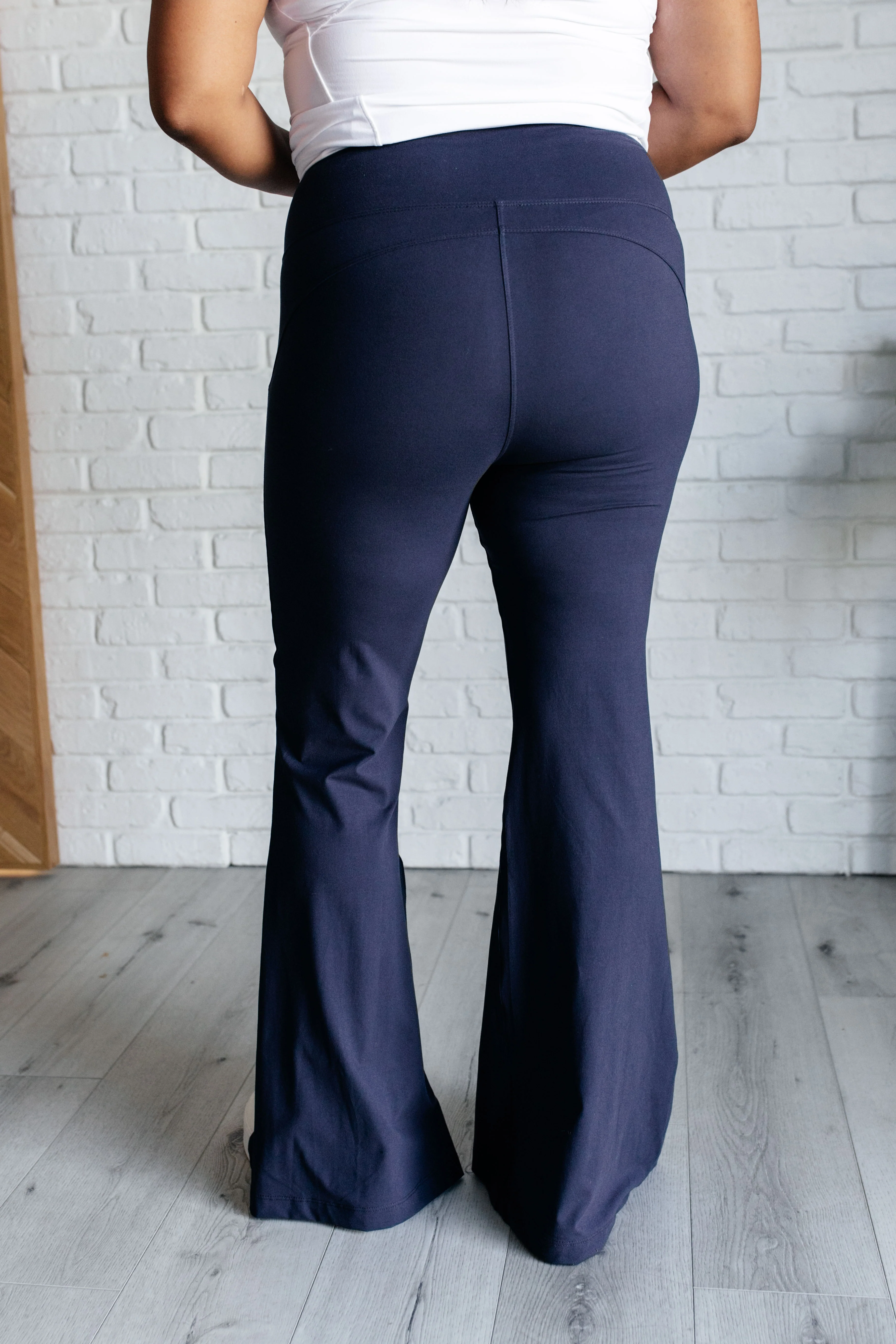Stamina Stride Flare Leggings in Navy - 10/17/2024 - Image 6
