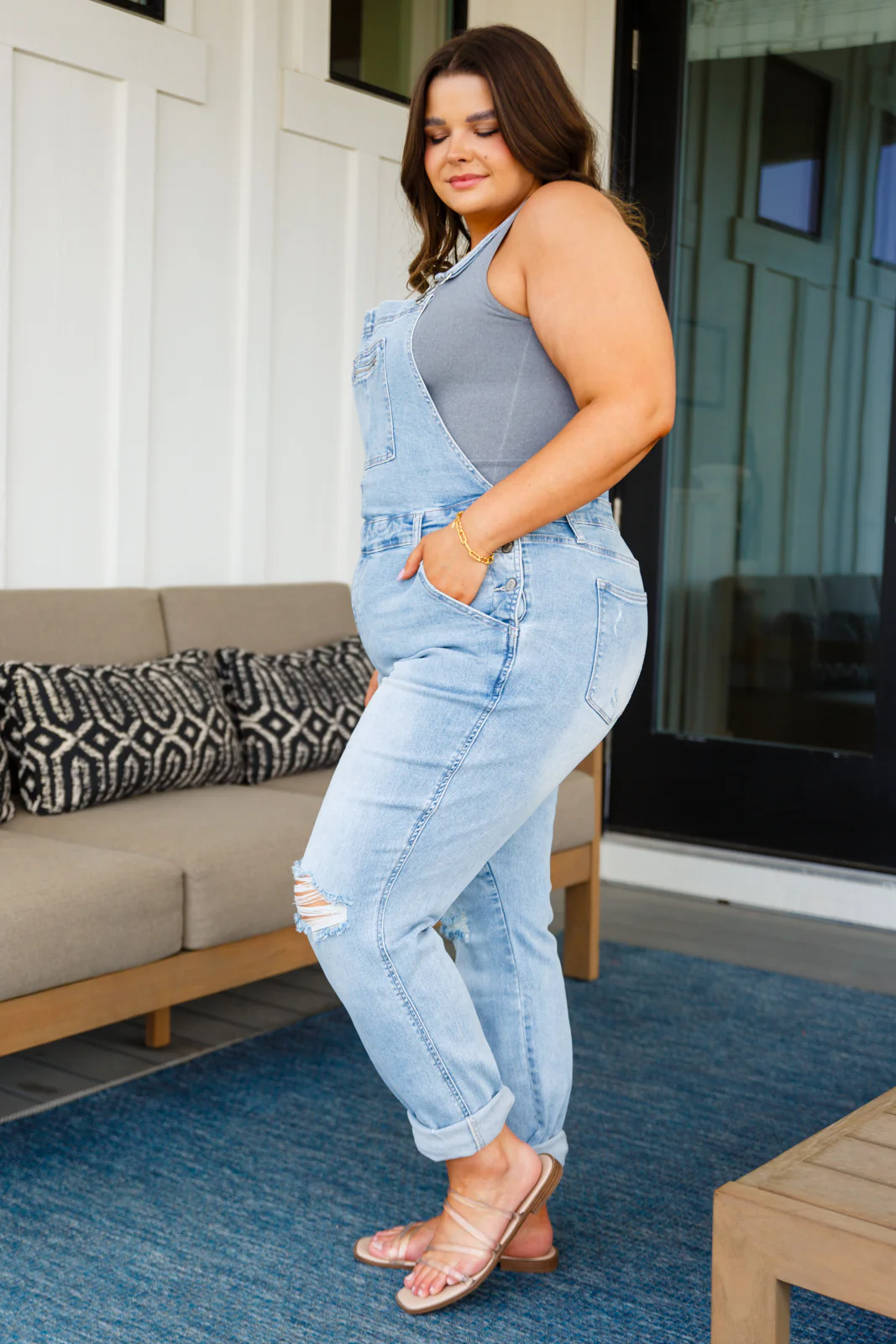 Standard Issue Seamless Longline Tank in Heather Grey - 5/30/2023 - Image 14