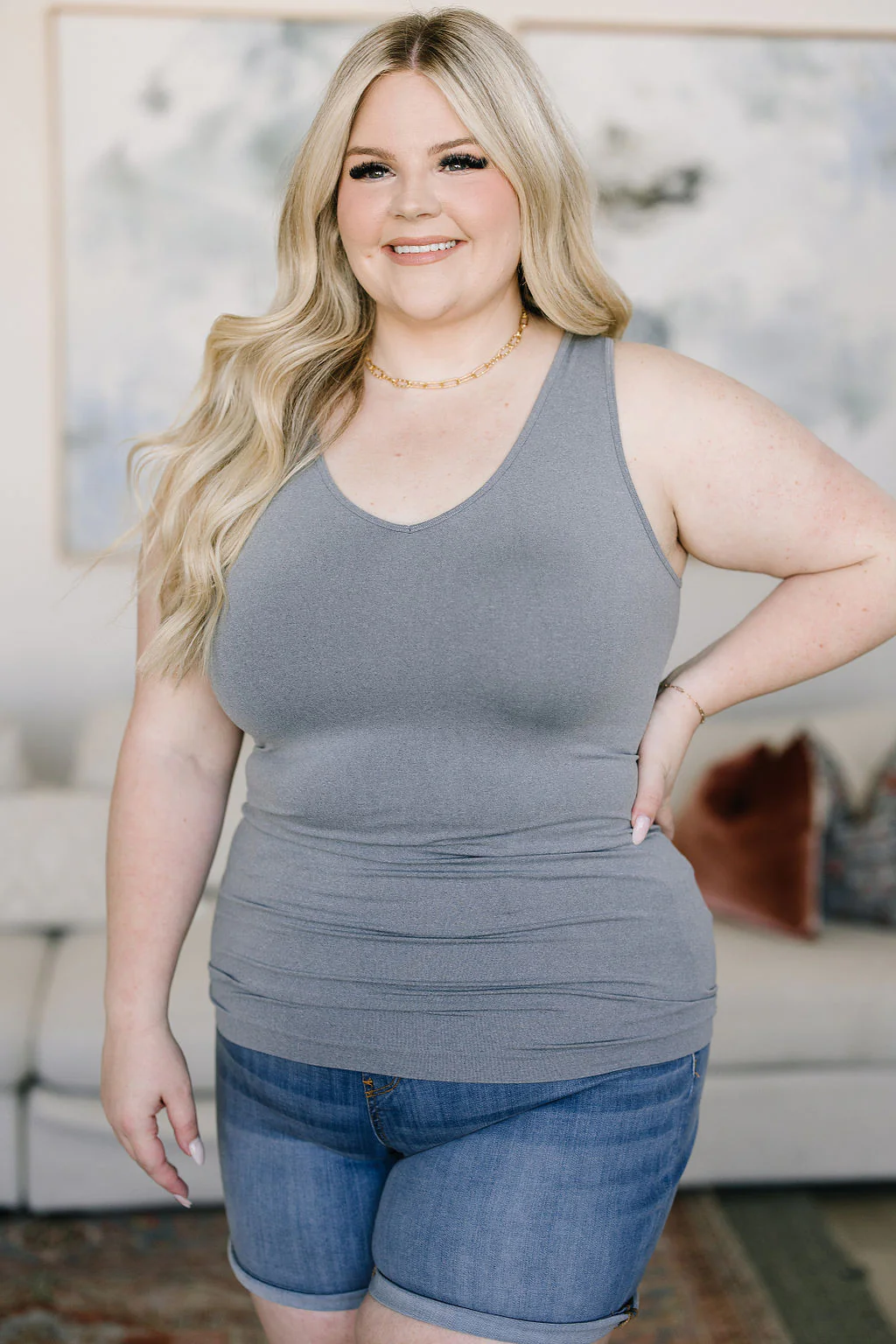 Standard Issue Seamless Longline Tank in Heather Grey - 5/30/2023 - Image 2