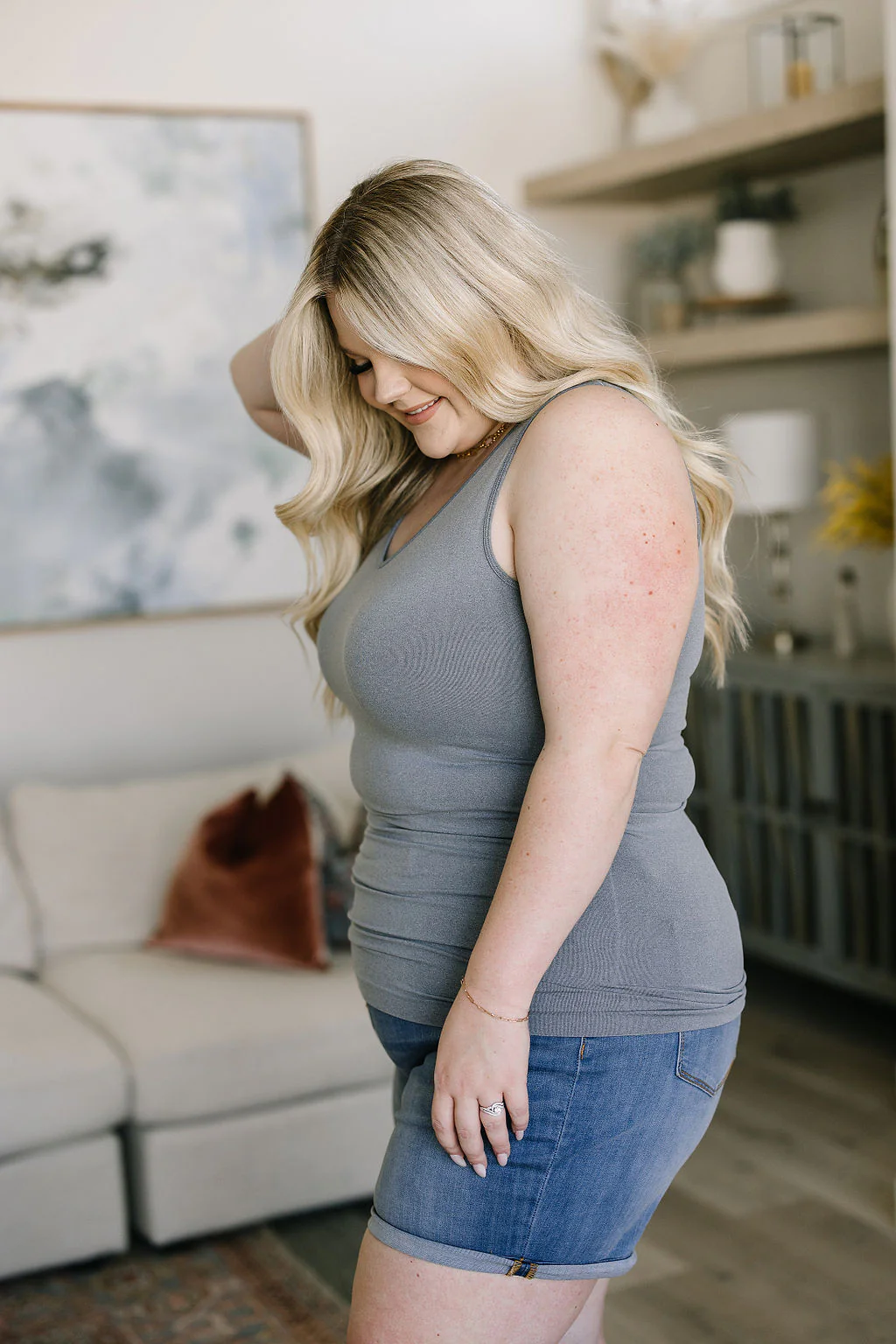 Standard Issue Seamless Longline Tank in Heather Grey - 5/30/2023 - Image 7